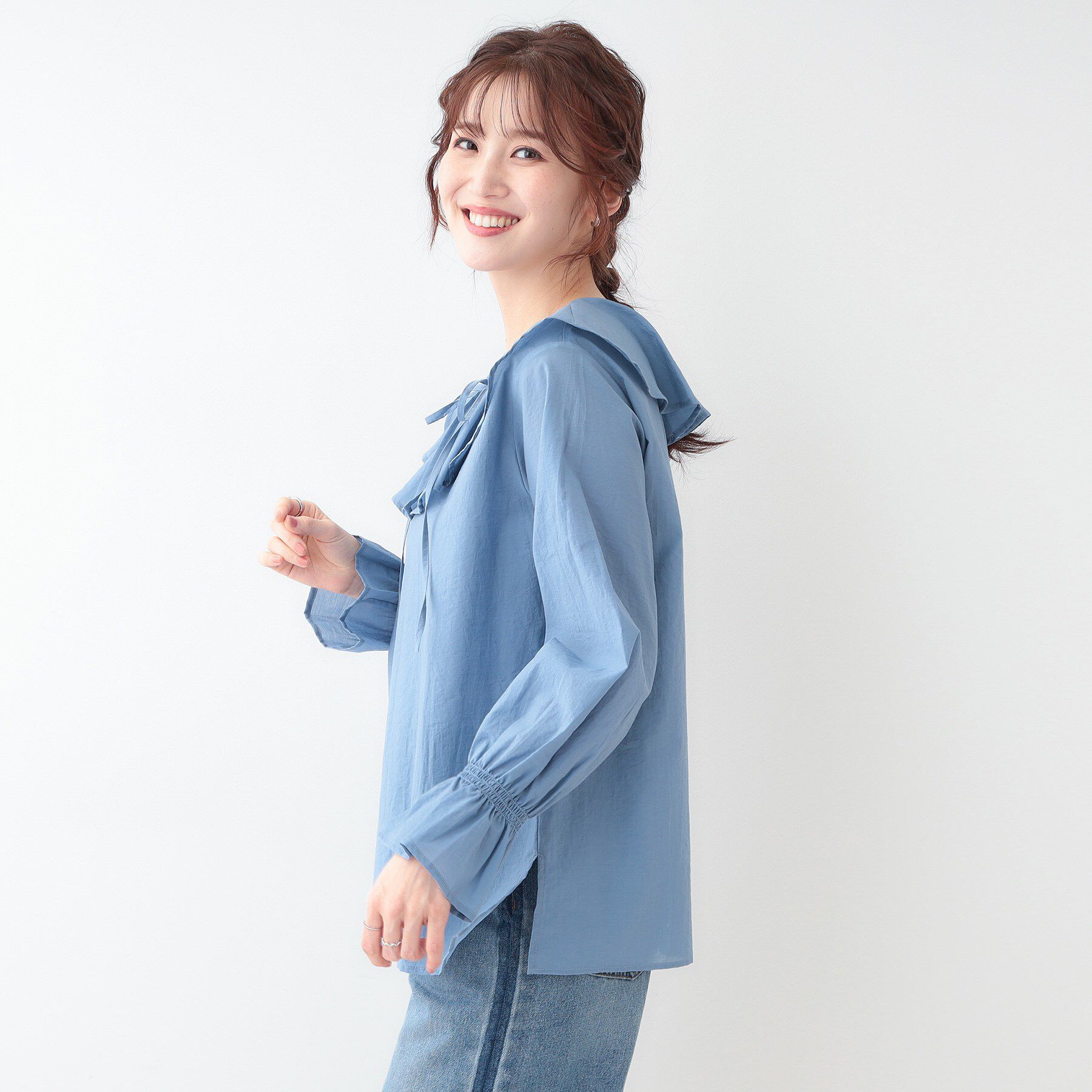 SHOO･LA･RUE「【洗える/S-LL】甘すぎない大人のフリルブラウス」|シャツ・ブラウス|