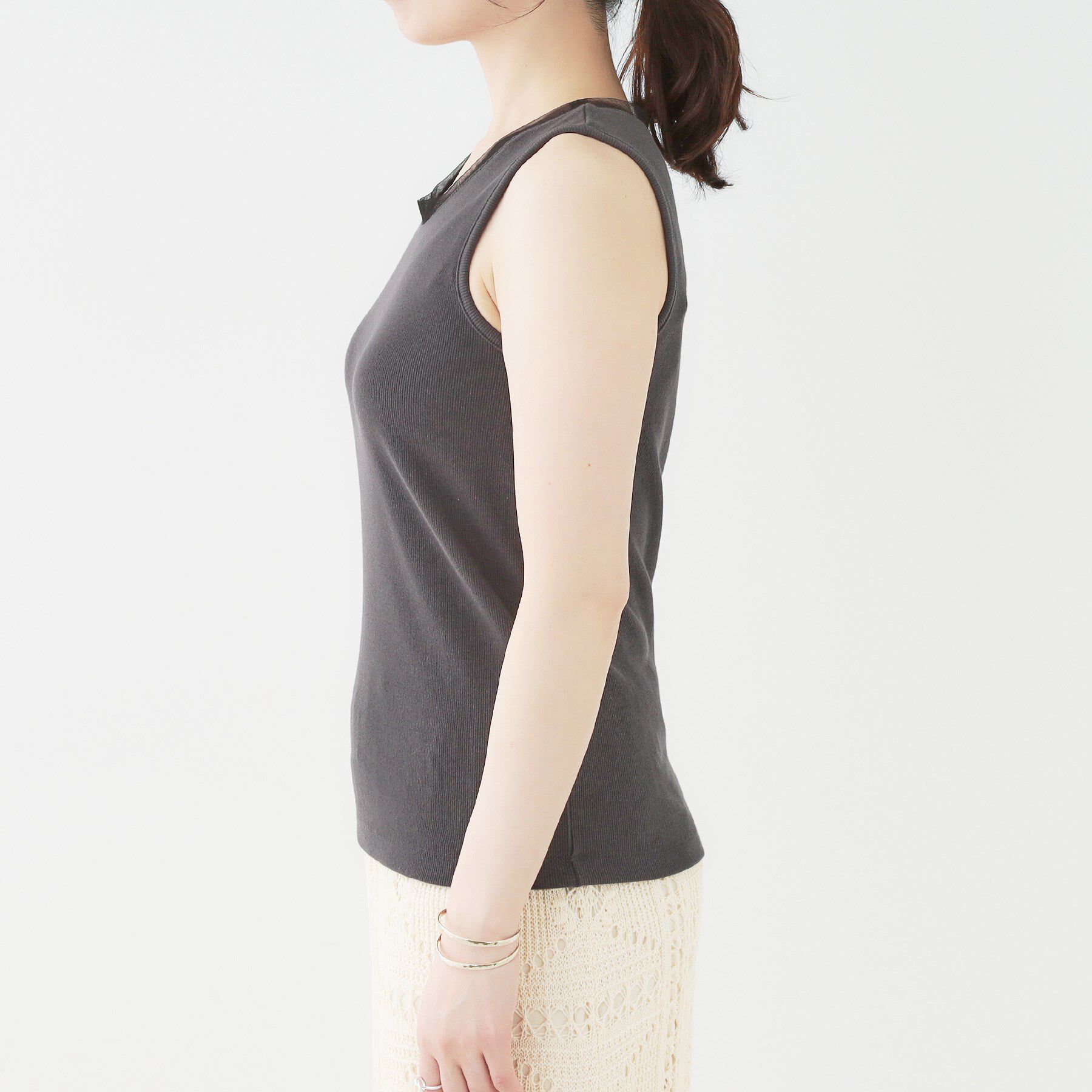 SHOO･LA･RUE「【洗える/S-LL】シアーネックがこなれ見え リブタンクトップ」|Tシャツ・カットソー|