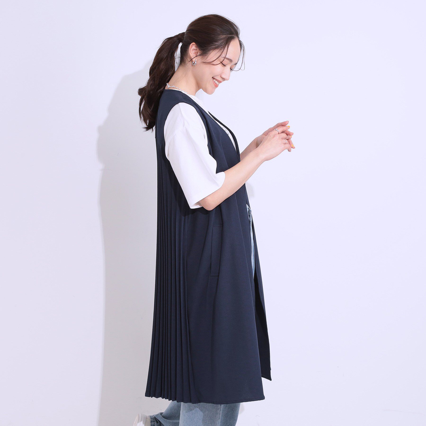 SHOO･LA･RUE「【S-LL/体型カバー】後ろ姿もきれい見え バックプリーツジレ」|ベスト・ジレ|