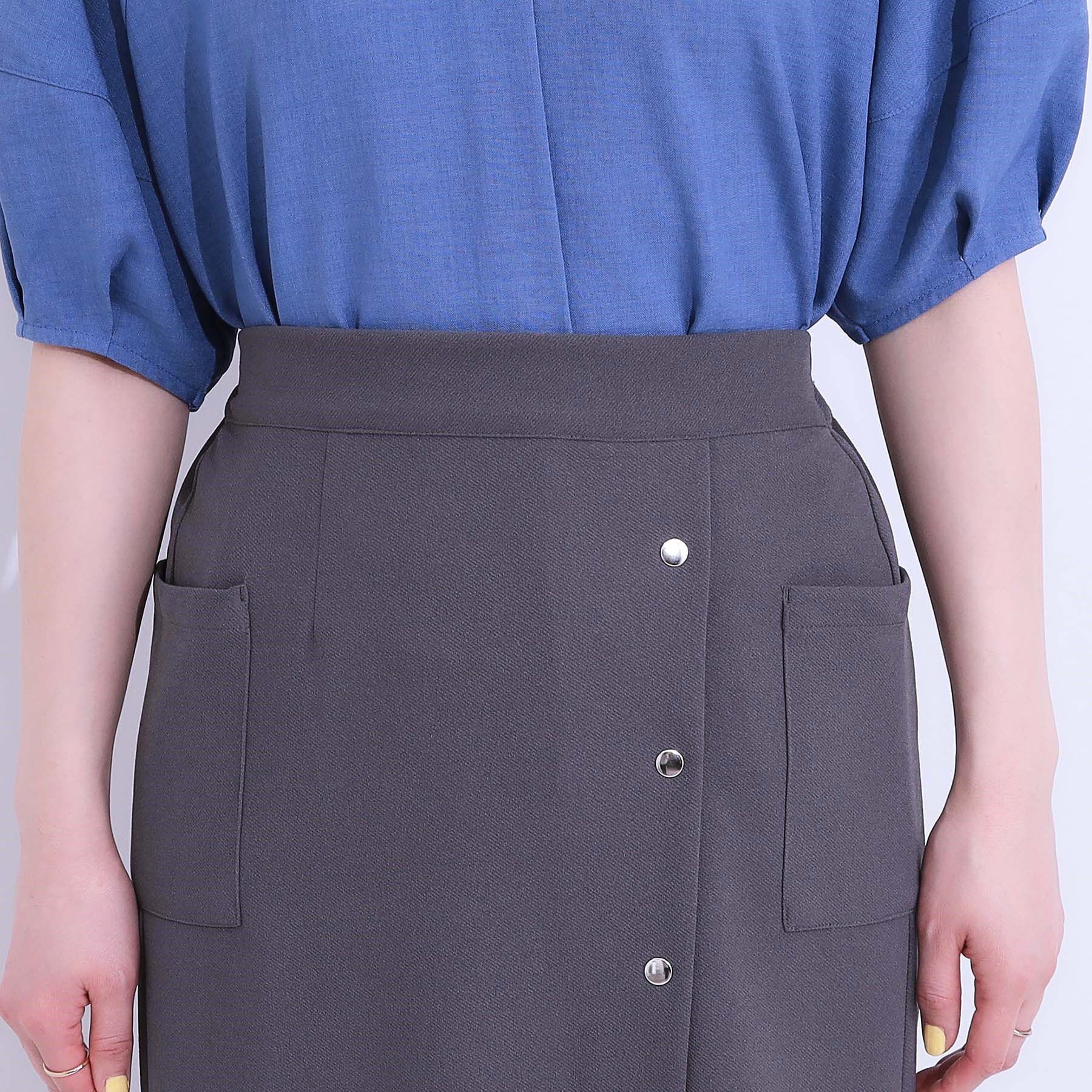 SHOO･LA･RUE「【S-LL】カジュアルにもきれいめにも ドット釦カーゴナロースカート」|スカート|