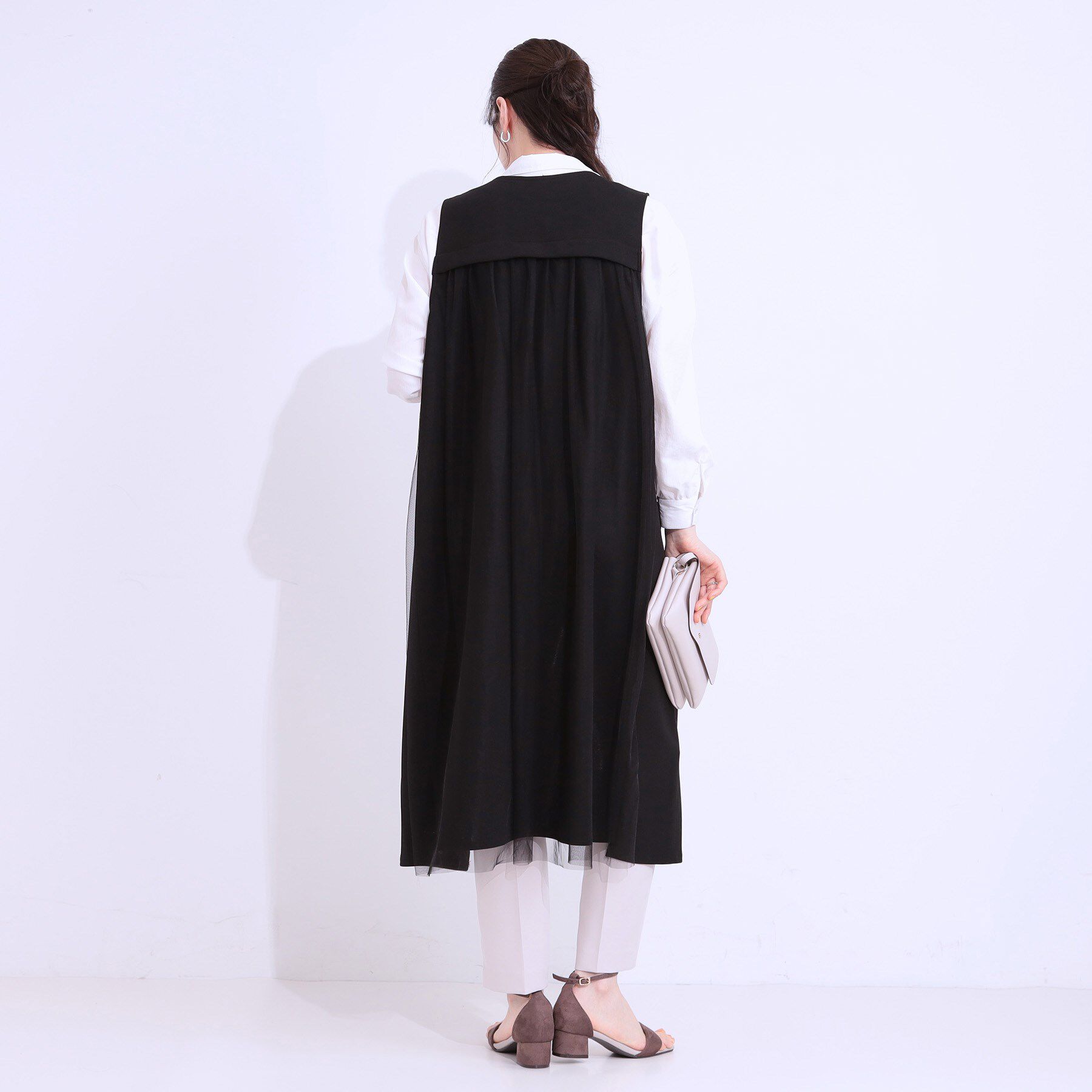 SHOO･LA･RUE「旬を取り入れながら体型カバー ボタンレスエアリージレ」|ベスト・ジレ|