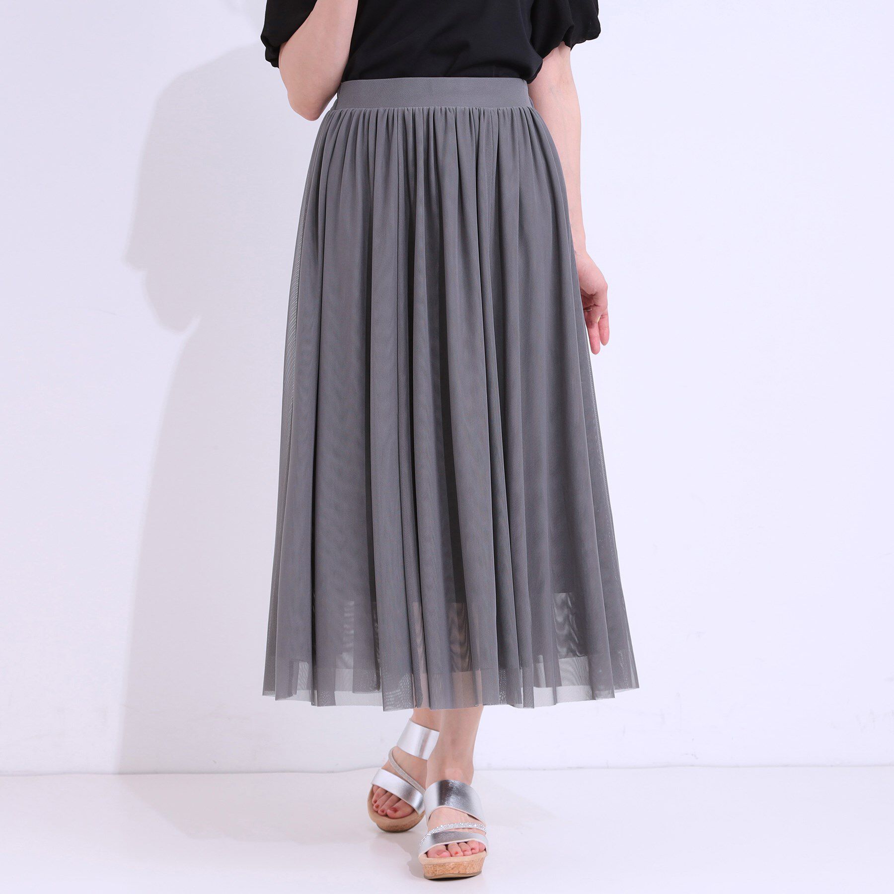 SHOO･LA･RUE「【S-LL】歩くたび揺れる姿が美しい とろみチュールスカート」|スカート|チャコールグレー(0
