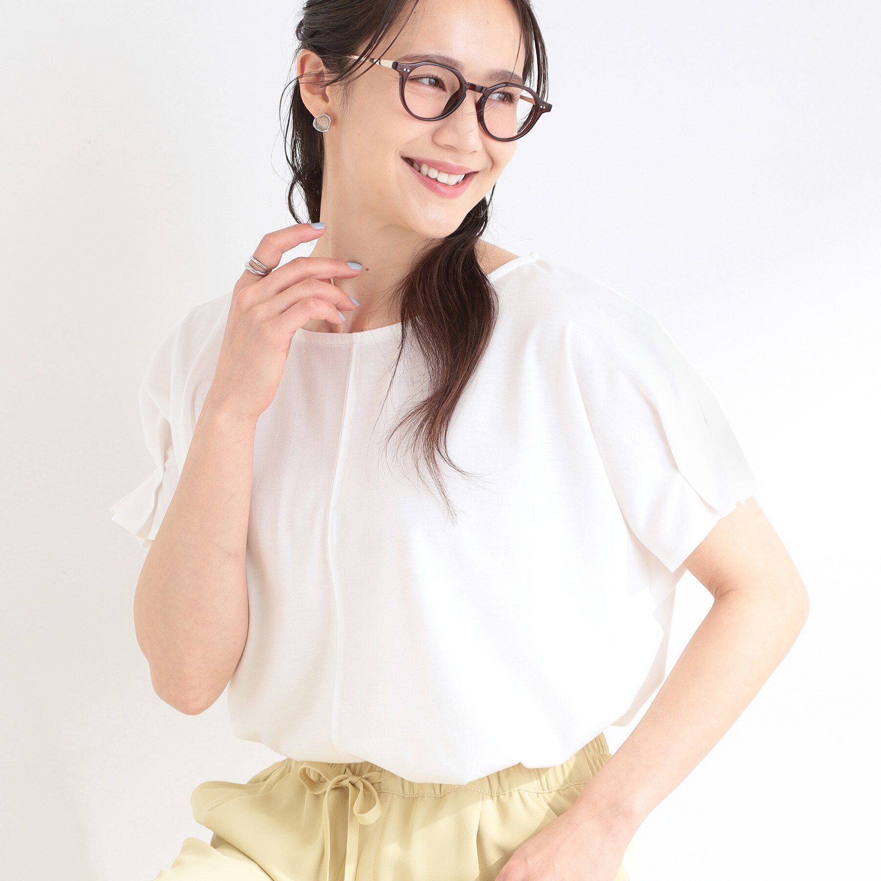 SHOO･LA･RUE「【S-LL/UV/プチプラ】お袖タックで好印象 デザインTシャツ」|Tシャツ・カットソー|オフホワイト(003