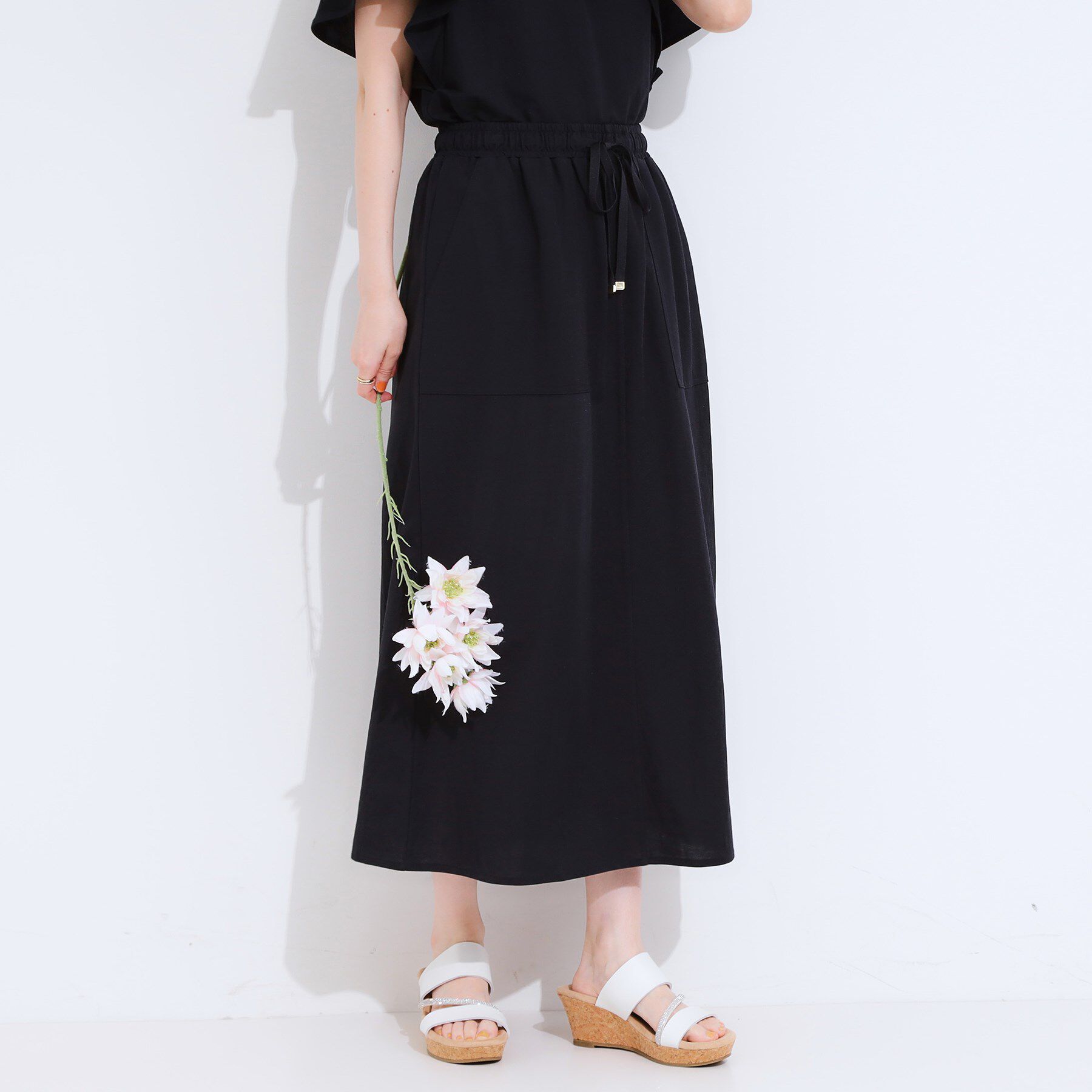 SHOO･LA･RUE「【セットアップ可/ひんやり】大人カジュアルに ベイカー風デザインスカート」|スカート|ネイビー(094)