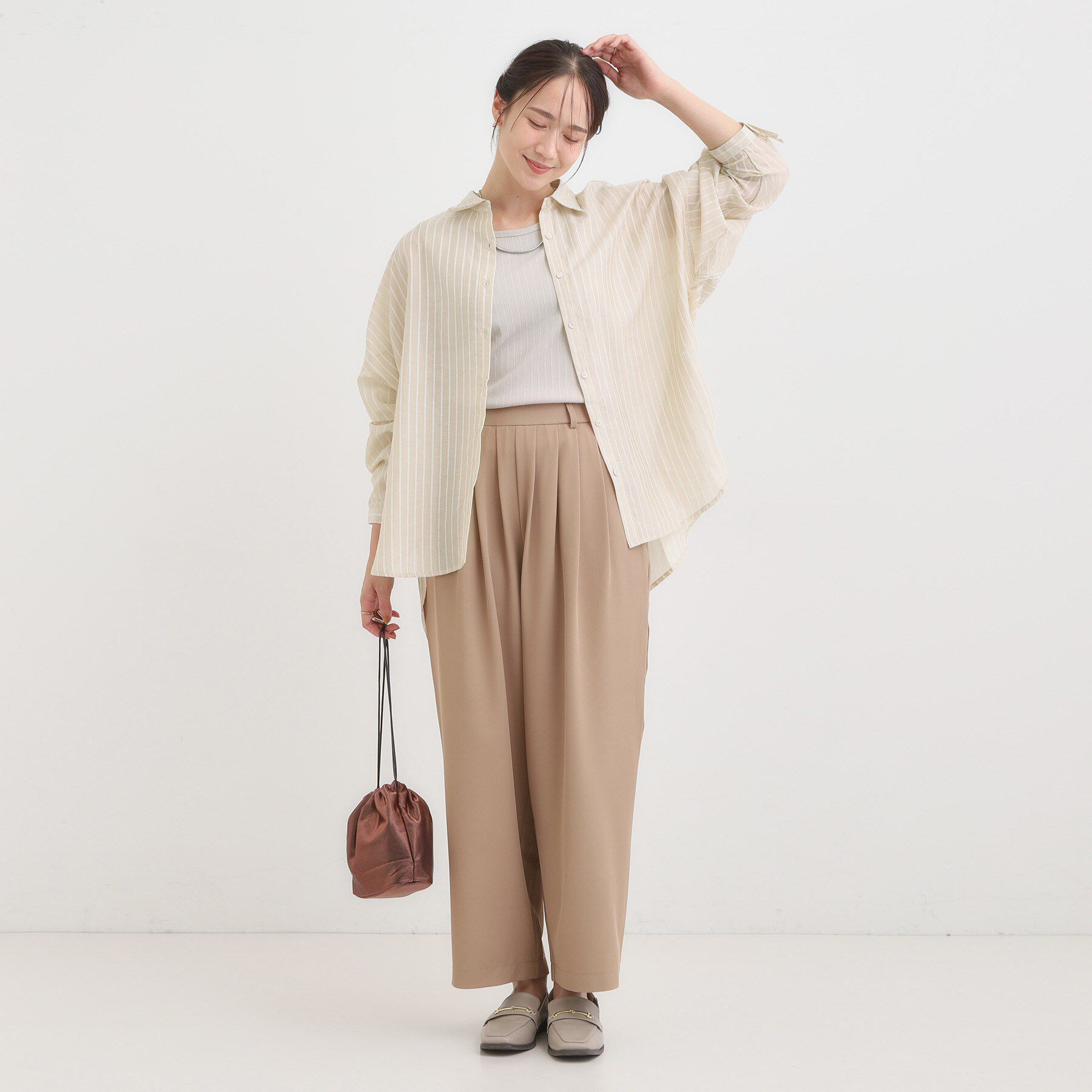 SHOO･LA･RUE「【S-LL/ひんやり】程よい透け感 ストライプ柄 お袖ギャザーデザインシャツ」|シャツ・ブラウス|