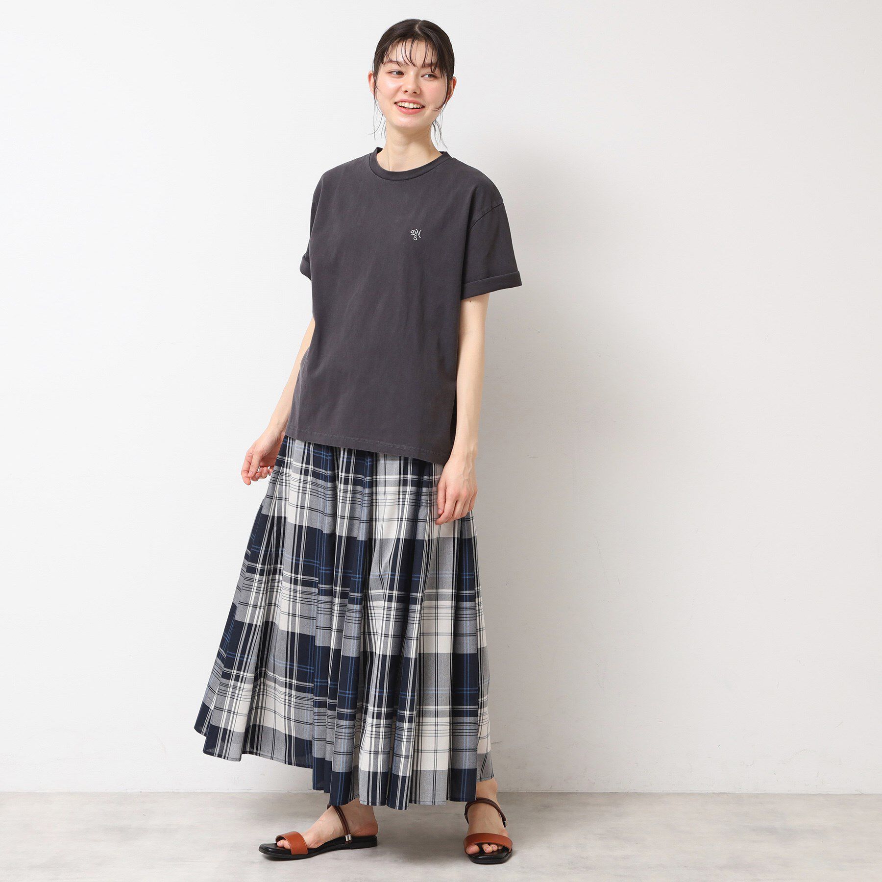 Dessin「【ユニセックス・洗える】ロゴ入りピグメントTシャツ」|Tシャツ・カットソー|