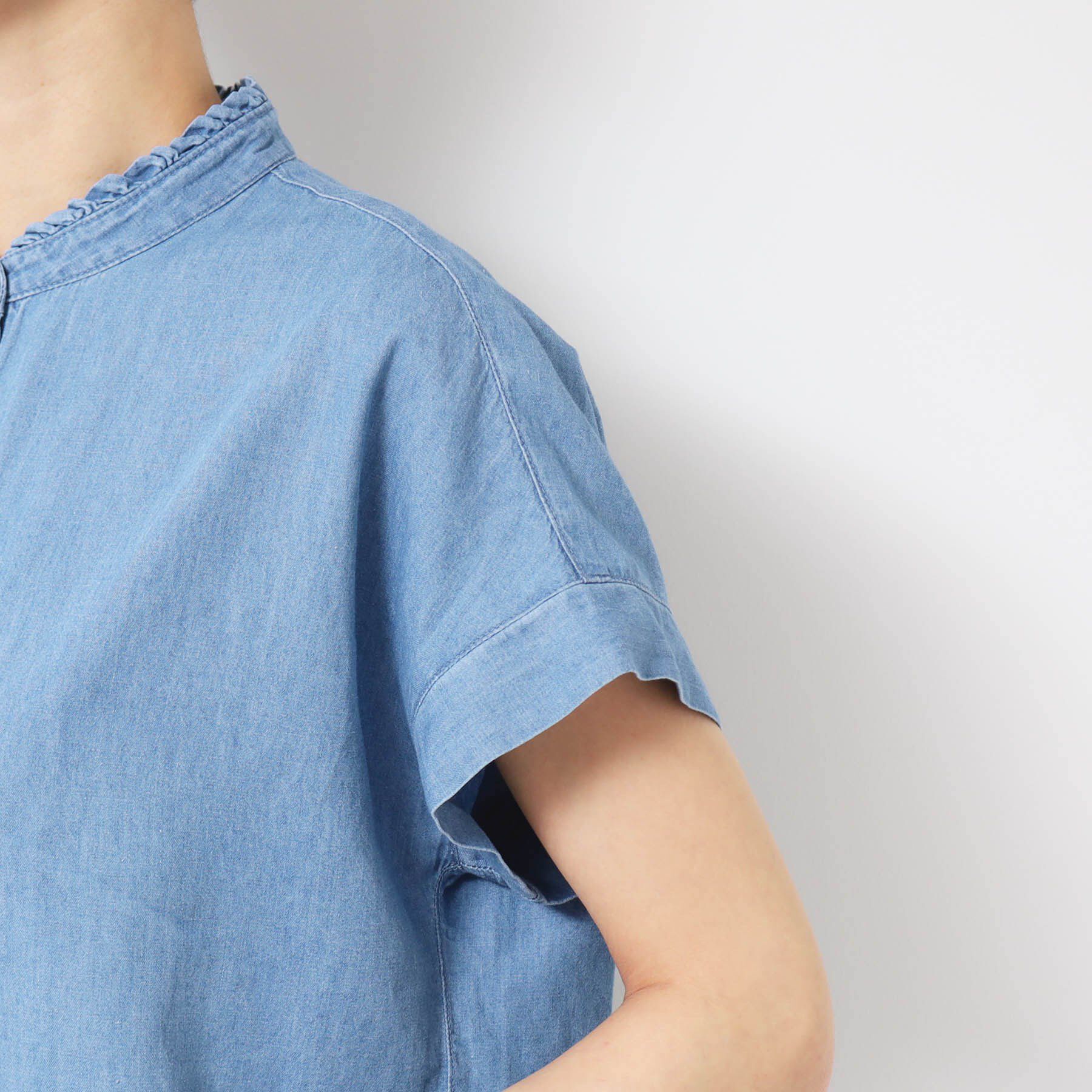 Dessin「【洗える】リネンブレンドデニムフリルシャツ」|シャツ・ブラウス|