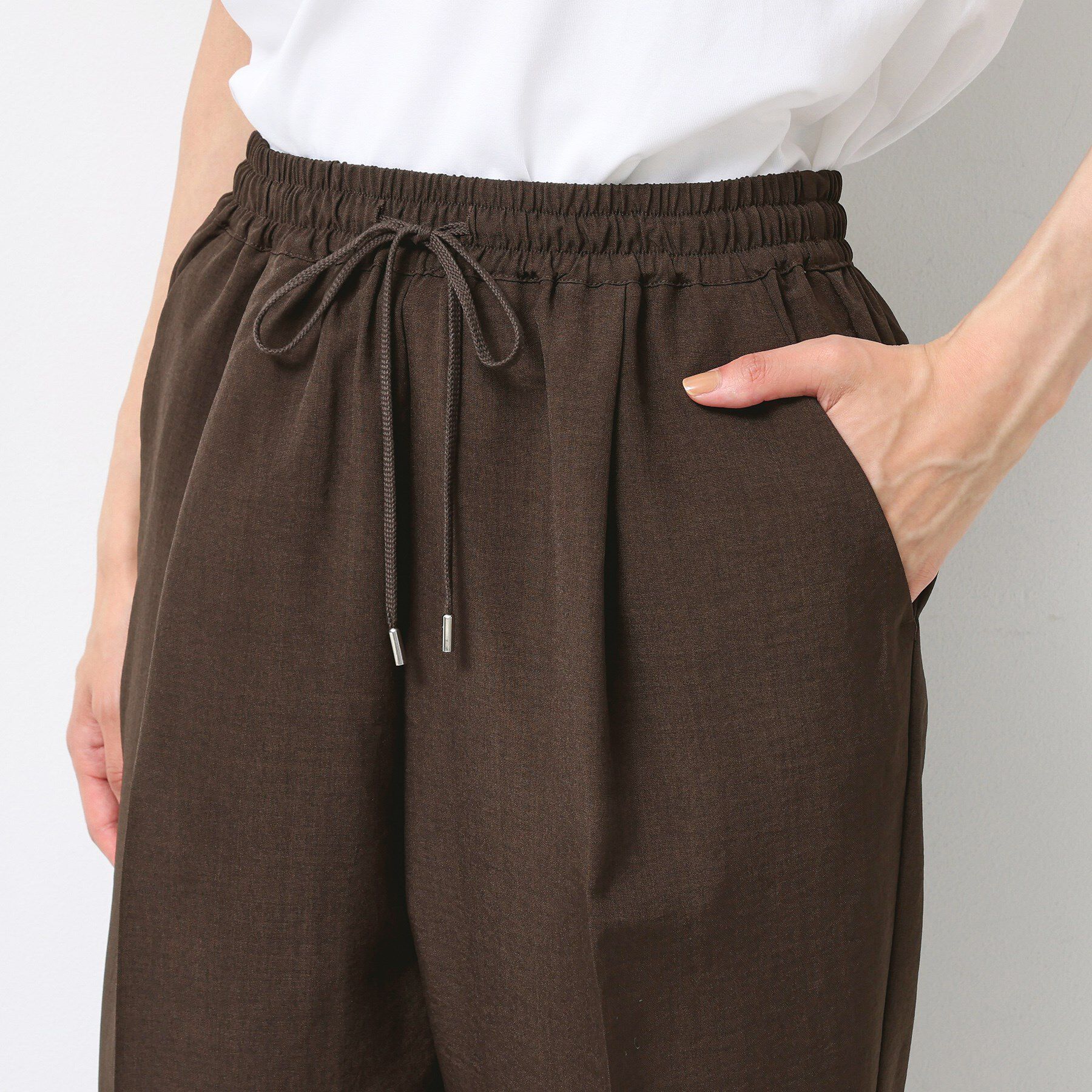 Dessin「【ウエストゴム・洗える】センターライン入りテーパードパンツ（XS～L）」|その他|