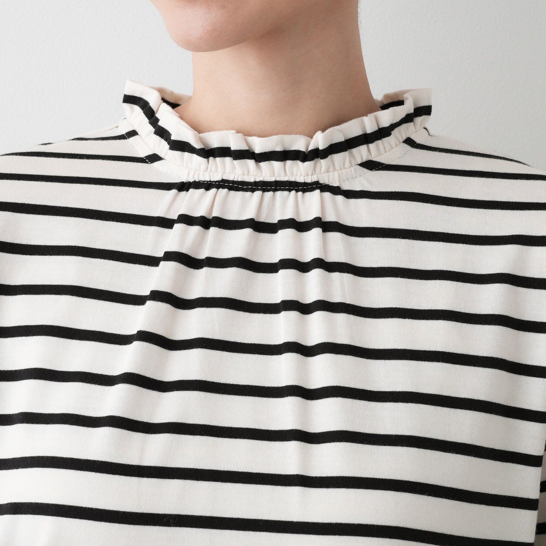 Dessin「【選べる首元デザイン/洗える】ネックフリルロングカットソー」|Tシャツ・カットソー|