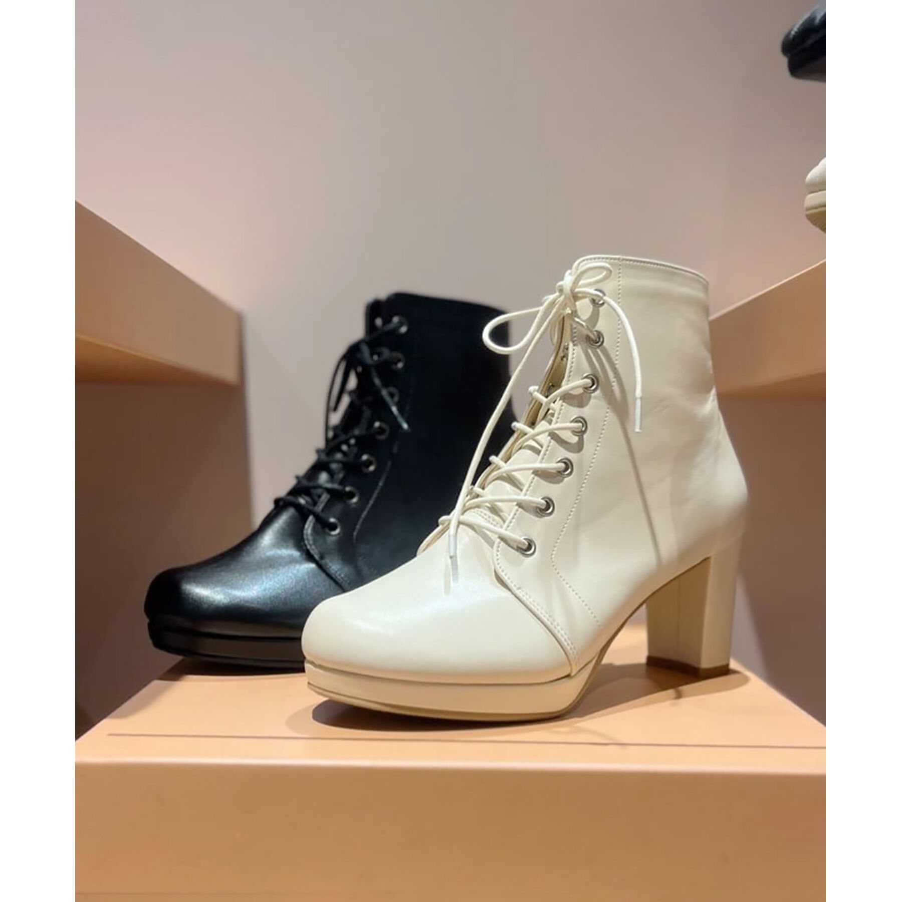 ESPERANZA「アーモンドトゥレースアップ厚底ショートブーツ」|ショートブーツ|