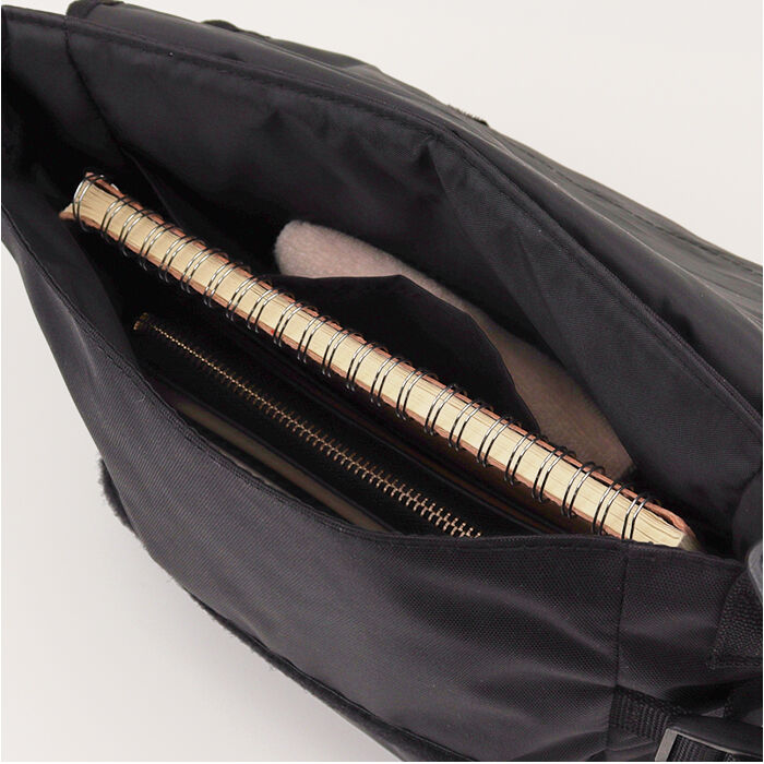 BACKYARD FAMILY「スラッシャー ショルダーバッグ THRASHER THR-301 通販 ショルダーバック」|ショルダー・メッセンジャー|