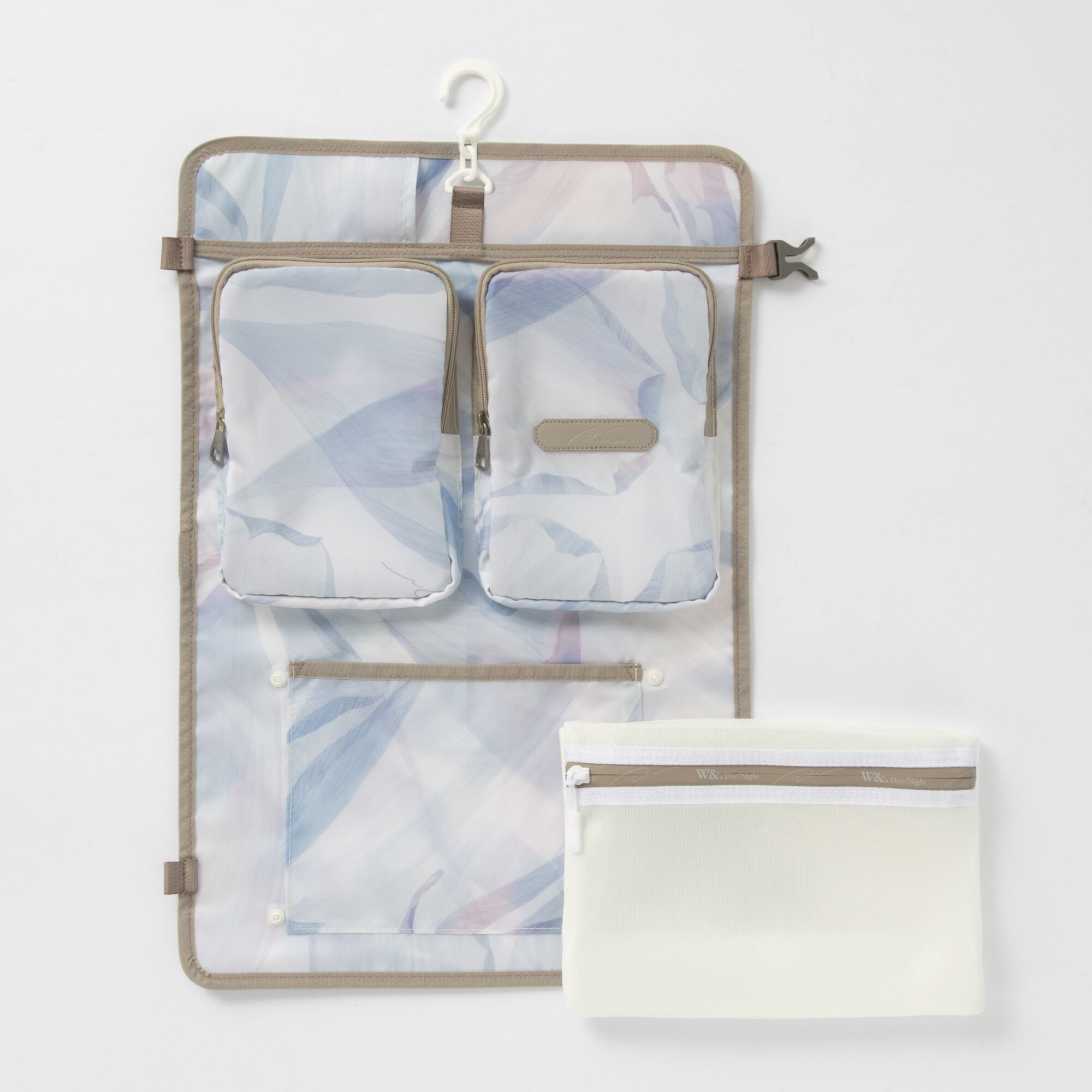 W&.Day/Night「W&.Day/Night ピーロ スーツケース 52/63リットル 05422」|キャリーケース|