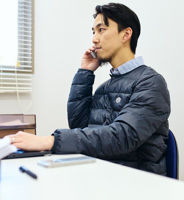 SHIPS「【WEB限定/SHIPS別注】TAION: ロゴワッペン ナイロン クルーネック インナーダウン カーディガン」|ダウン|