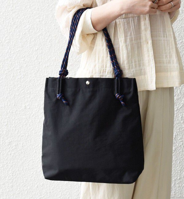 SHIPS any「《一部追加予約》SHIPS any: A4 ロープハンドル パーテーション トート」|トートバッグ|ブラック