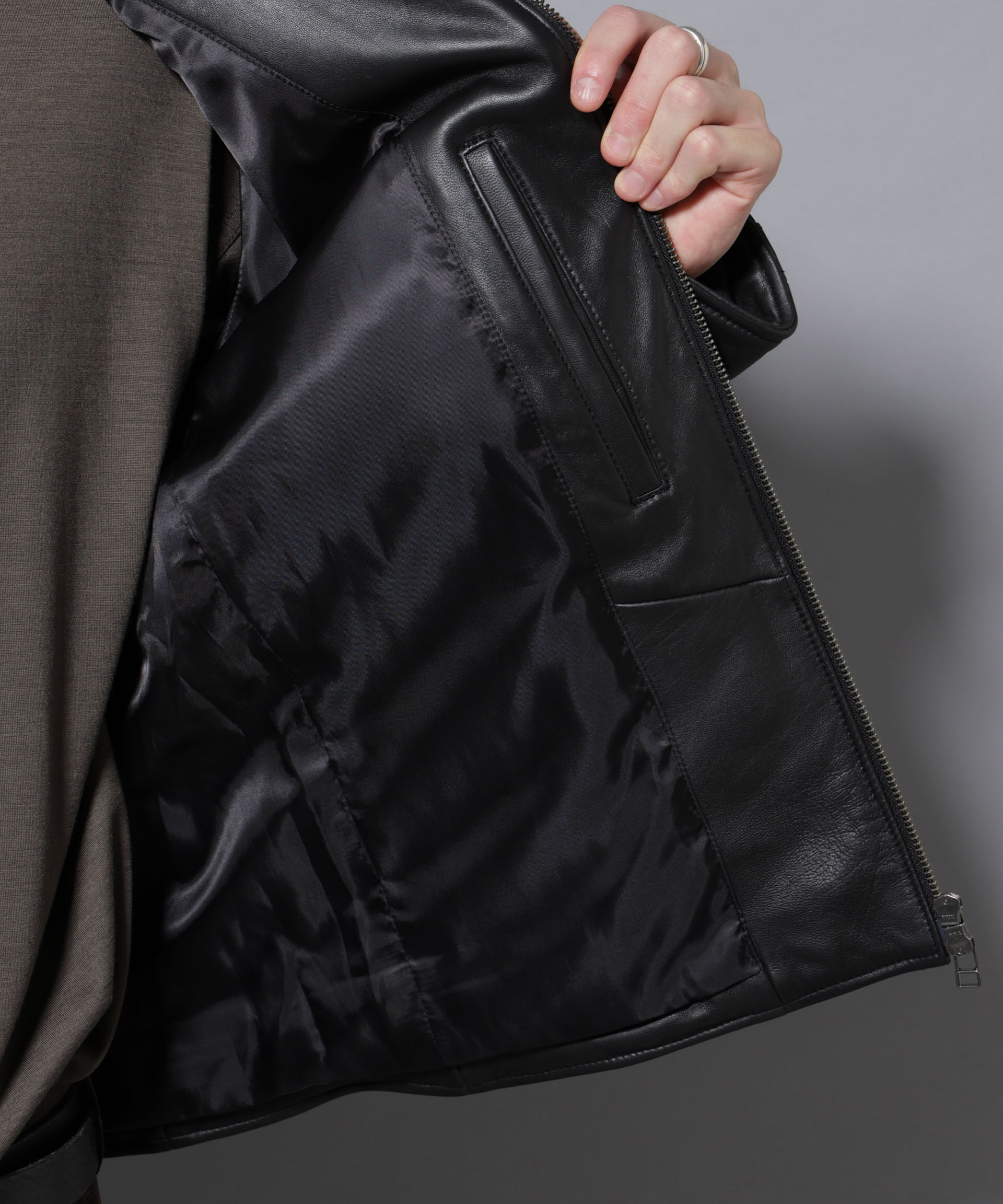 nano･universe「バンドカラーレザーシングルライダースジャケット」|ライダースジャケット|