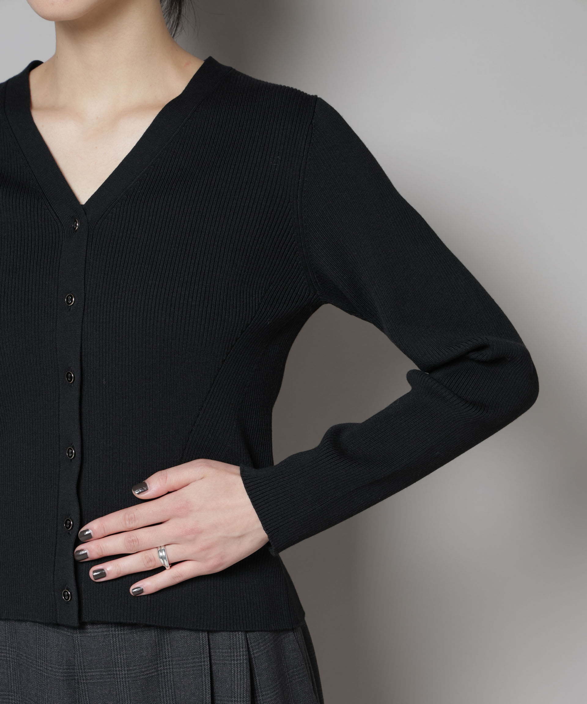 nano･universe「CICA&UVカット加工Vネックリブカーディガン」|ニット・セーター|