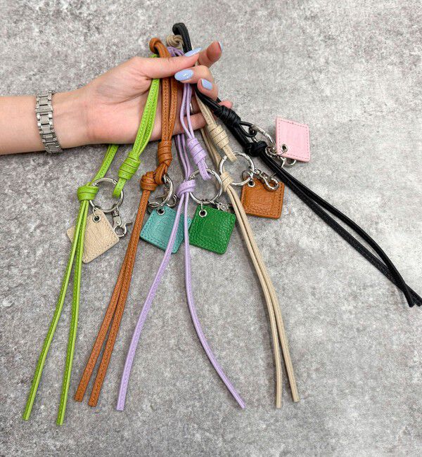 fredy emue「FRロゴ＆タッセルレザーチャーム」|チャーム・キーホルダー|