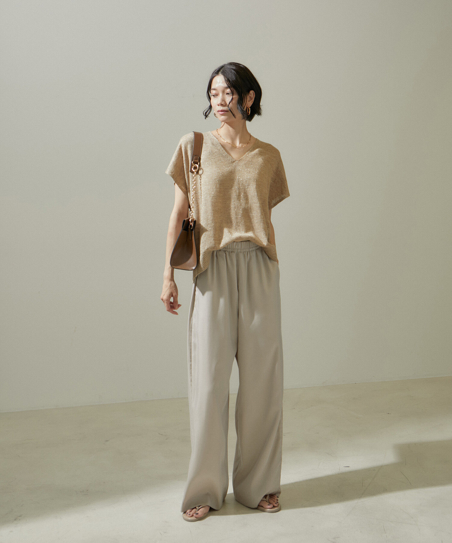 SALON adam et rope'「スパークルリネンラメフレンチスリーブVネックプルオーバー」|ニット・セーター|