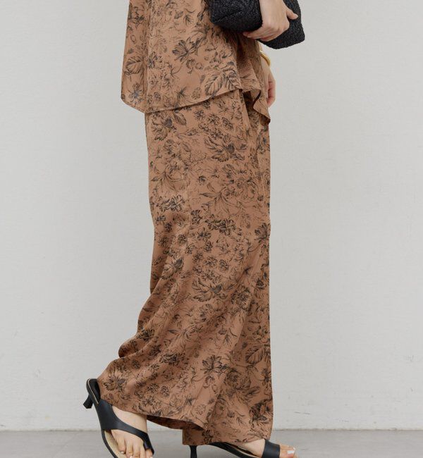  「【セットアップ対応】ボタニカルサテンスラックス」|チノ|