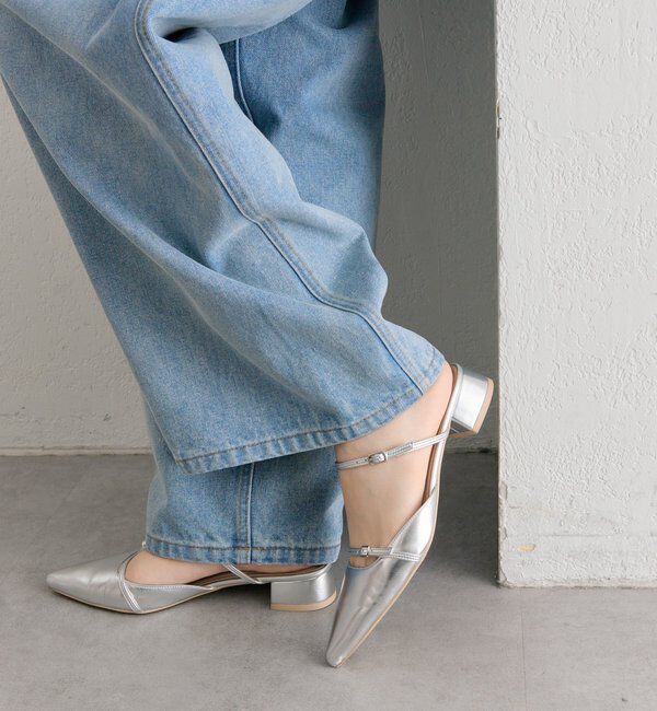  「ポインテッドトゥストラップパンプス」|パンプス|