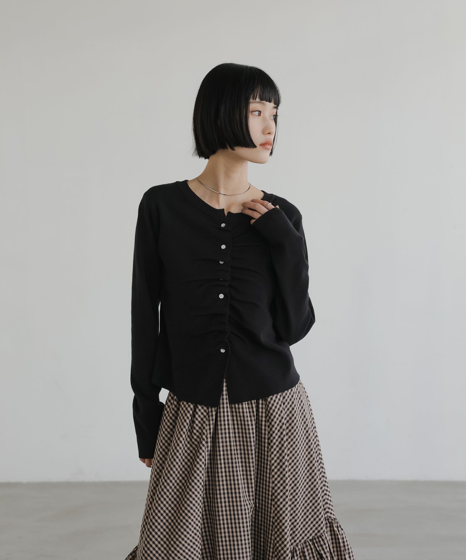 LOWRYS FARM「ギャザーボタンカーディガンＬＳ」|ニット・セーター|