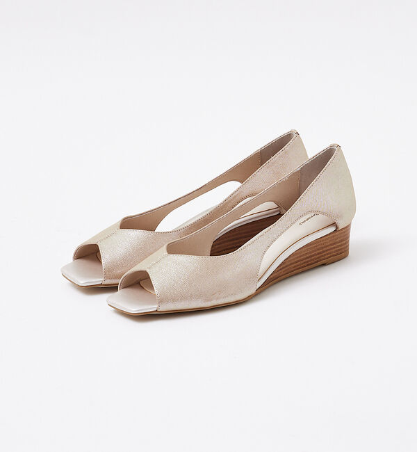 AU BANNISTER「バタフライカット スクエア オープントゥ パンプス」|パンプス|