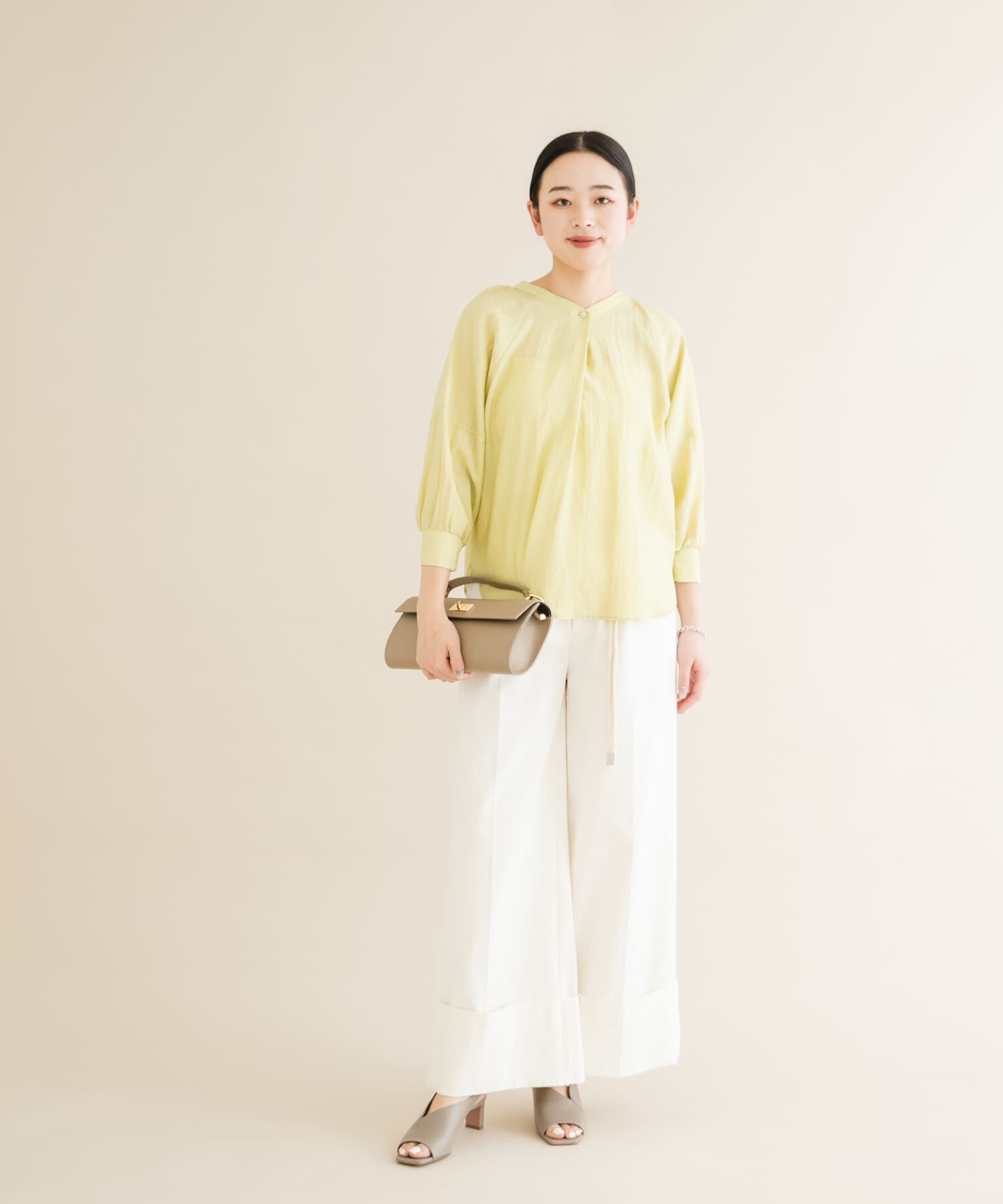 URBAN RESEARCH ROSSO「2WAYギャザースリーブブラウス」|シャツ・ブラウス|