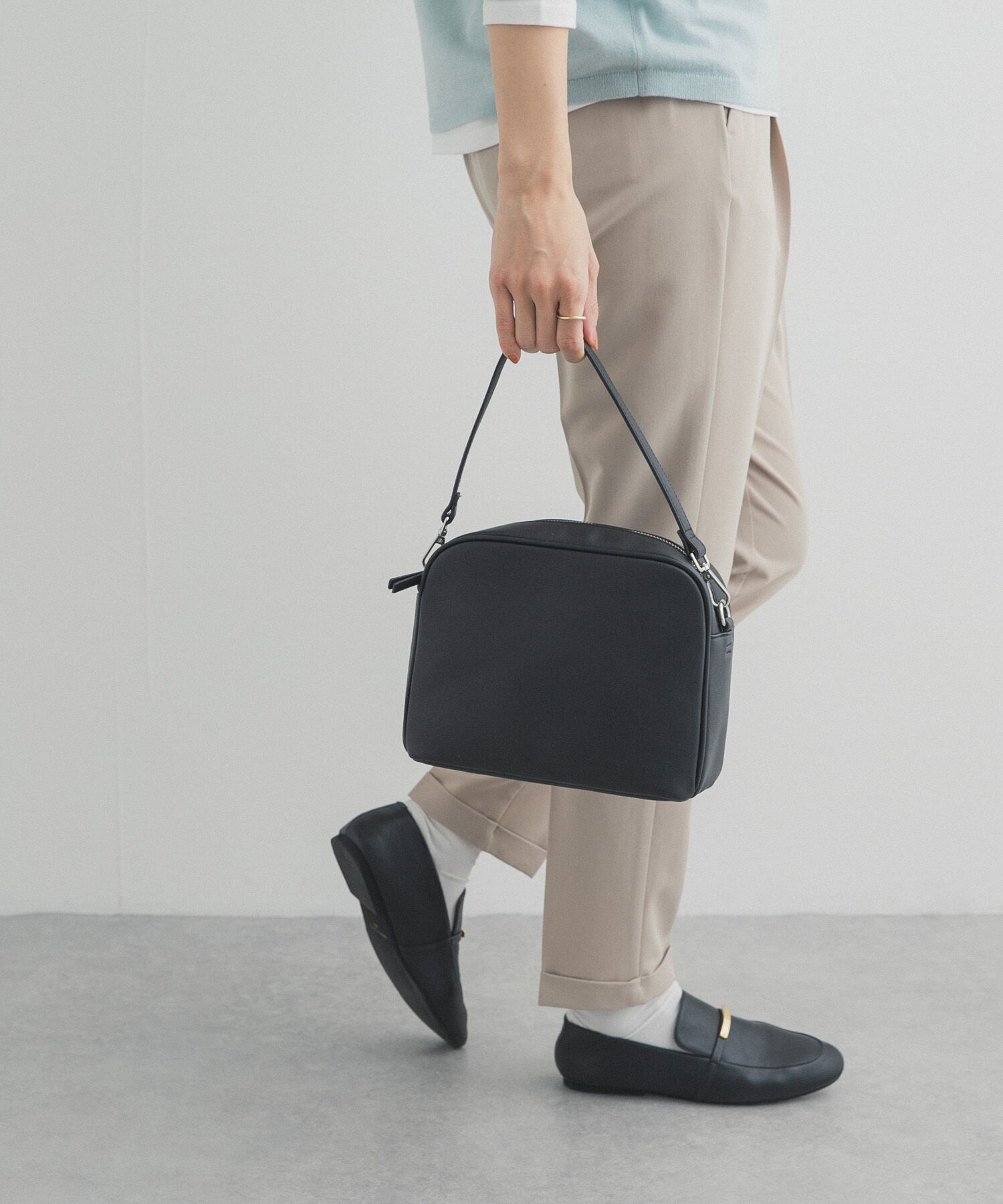 URBAN RESEARCH DOORS「2WAYスクエアショルダーバッグ」|ショルダー・メッセンジャー|