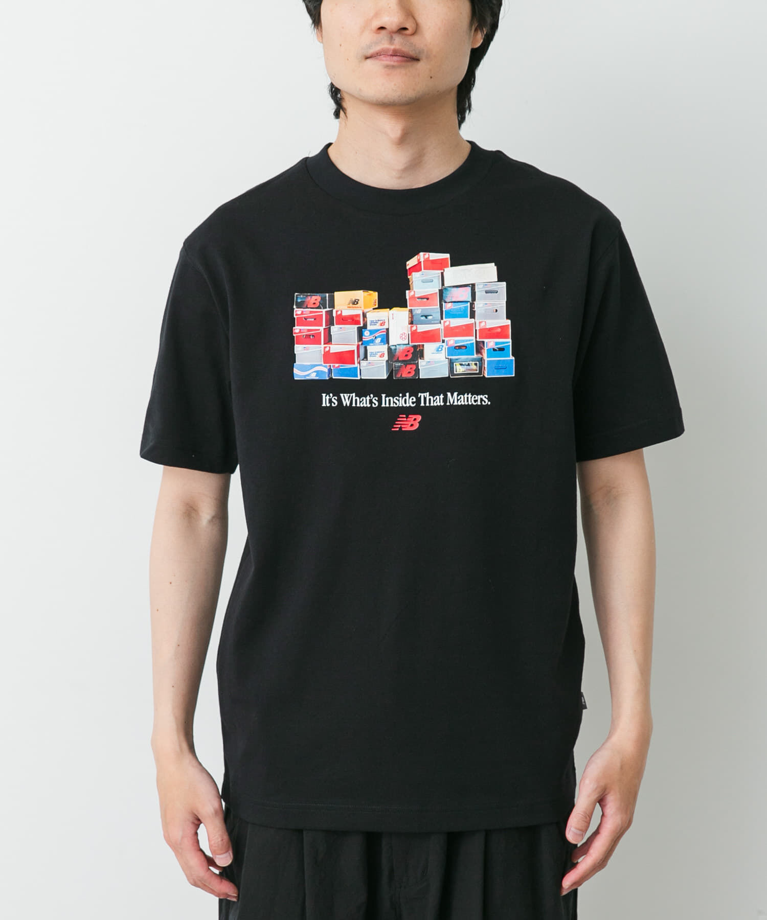URBAN RESEARCH DOORS「NEW BALANCE　ボックスTシャツ」|Tシャツ・カットソー|ブラック