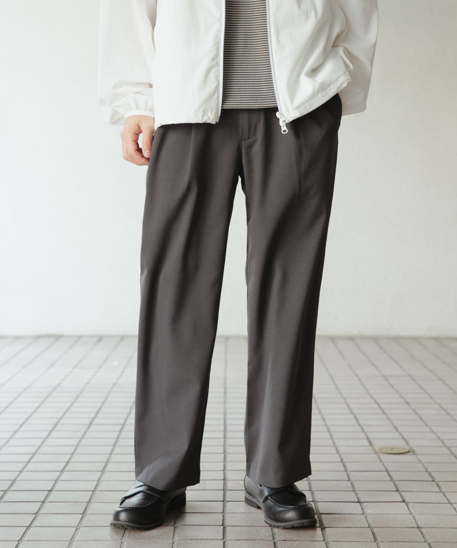 SENSE OF PLACE by URBAN RESEARCH「ダブルタックワイドパンツ」|その他|チャコールグレー