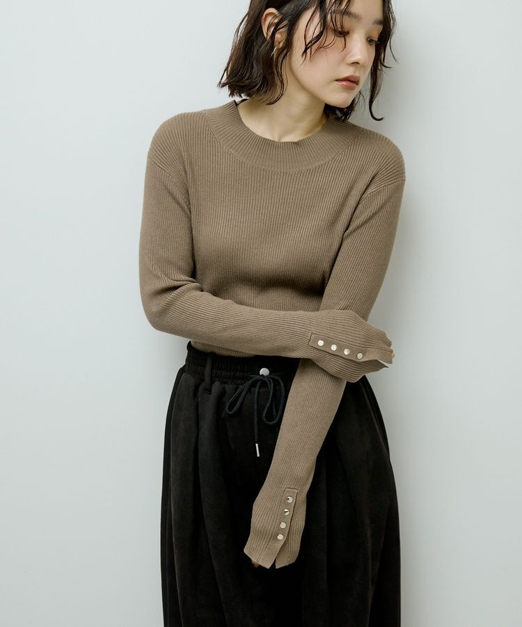 Green Parks「袖口金釦リブニットプルオーバー」|ニット・セーター|Light beige