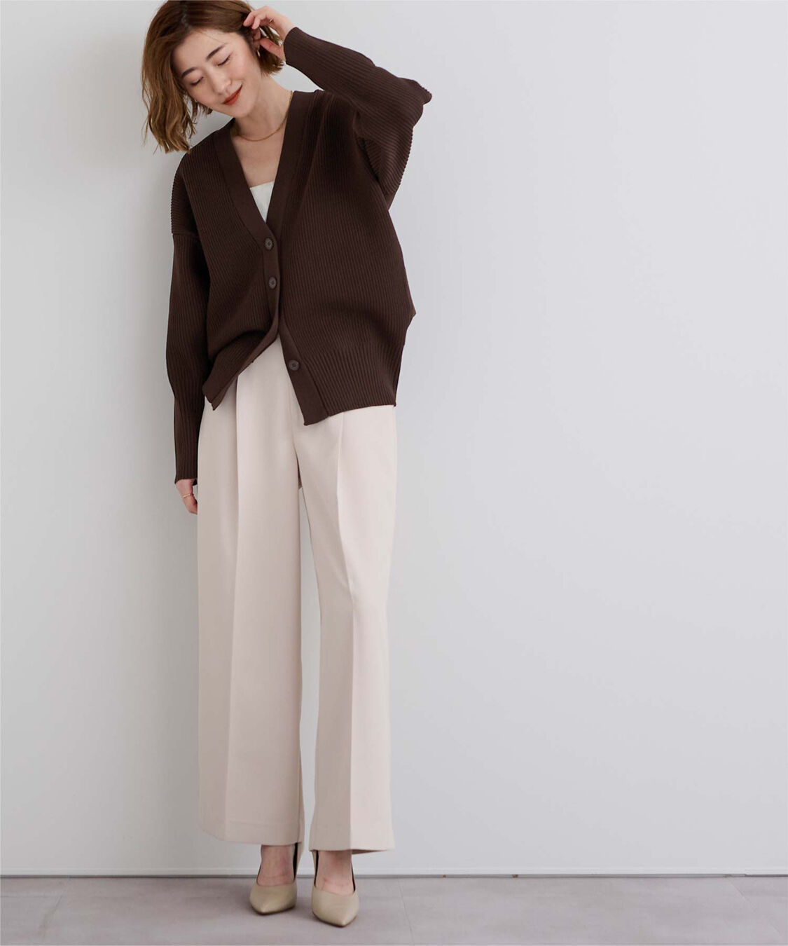 ur's「Vネックボリュームスリーブニットカーディガン」|ニット・セーター|