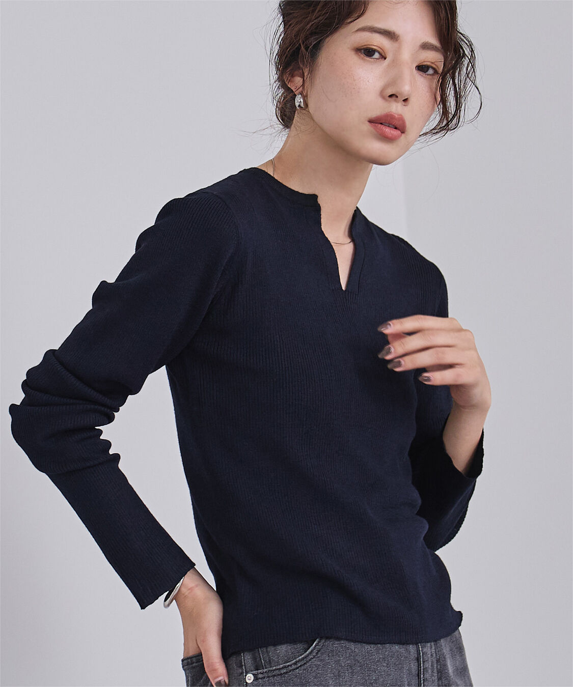 ur's「チクチクしないウールブレンドキーネックリブニット」|ニット・セーター|ネイビー