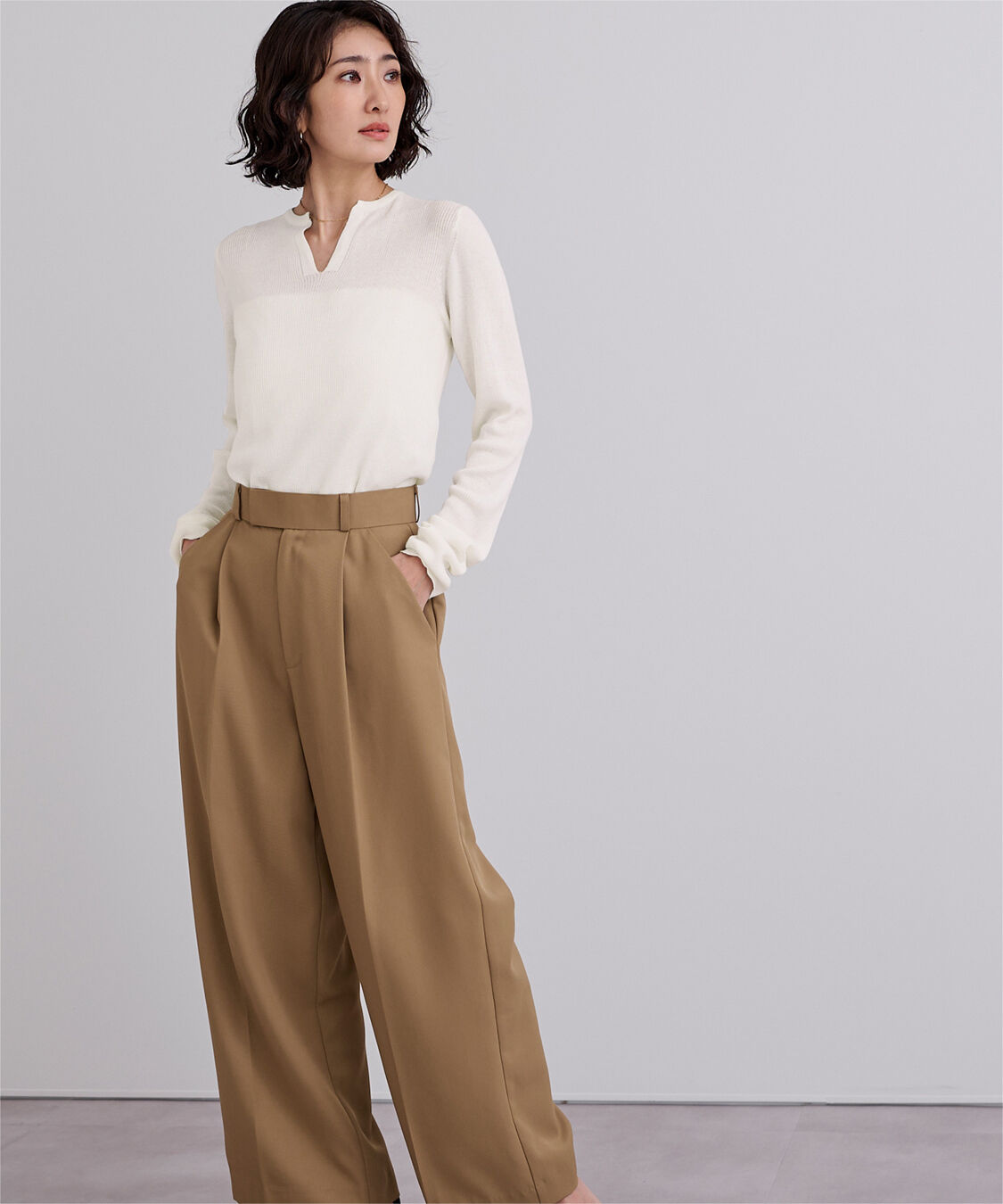 ur's「チクチクしないウールブレンドキーネックリブニット」|ニット・セーター|