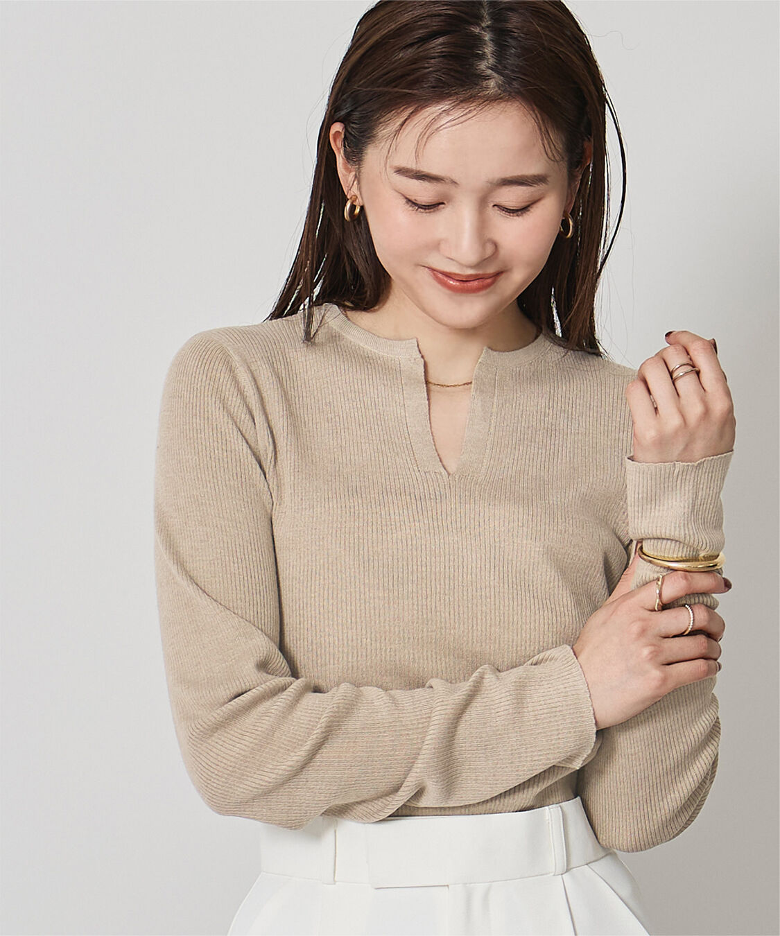 ur's「チクチクしないウールブレンドキーネックリブニット」|ニット・セーター|