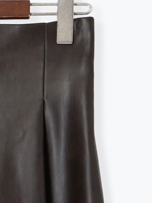 Te chichi「フェイクレザーセミワイドパンツ《2025Autumn catalog item》」|その他|