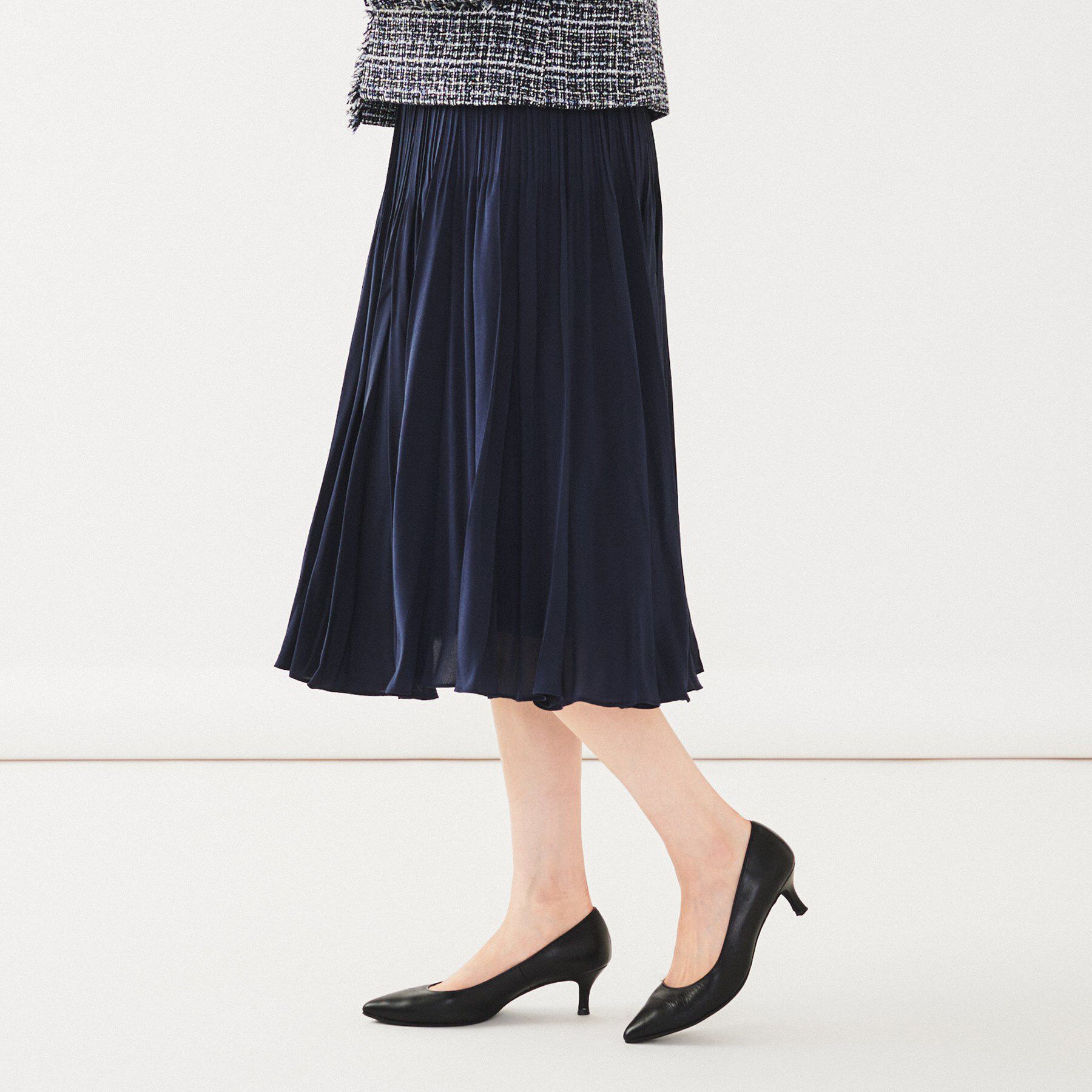 UNTITLED「【通勤】ポリエステルデシン プリーツスカート」|スカート|