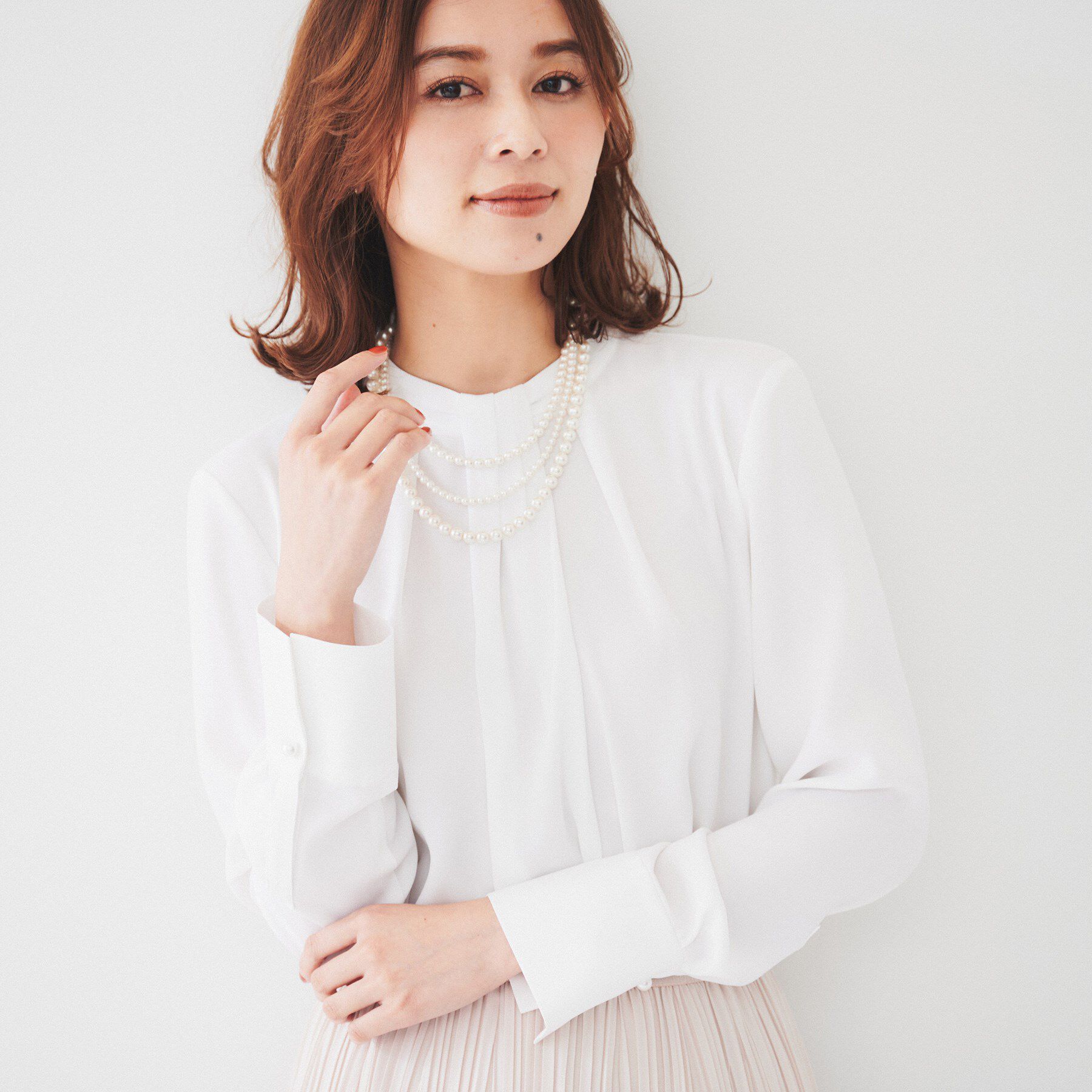 UNTITLED「【通勤】ジョーゼット タックブラウス」|シャツ・ブラウス|ホワイト(001)