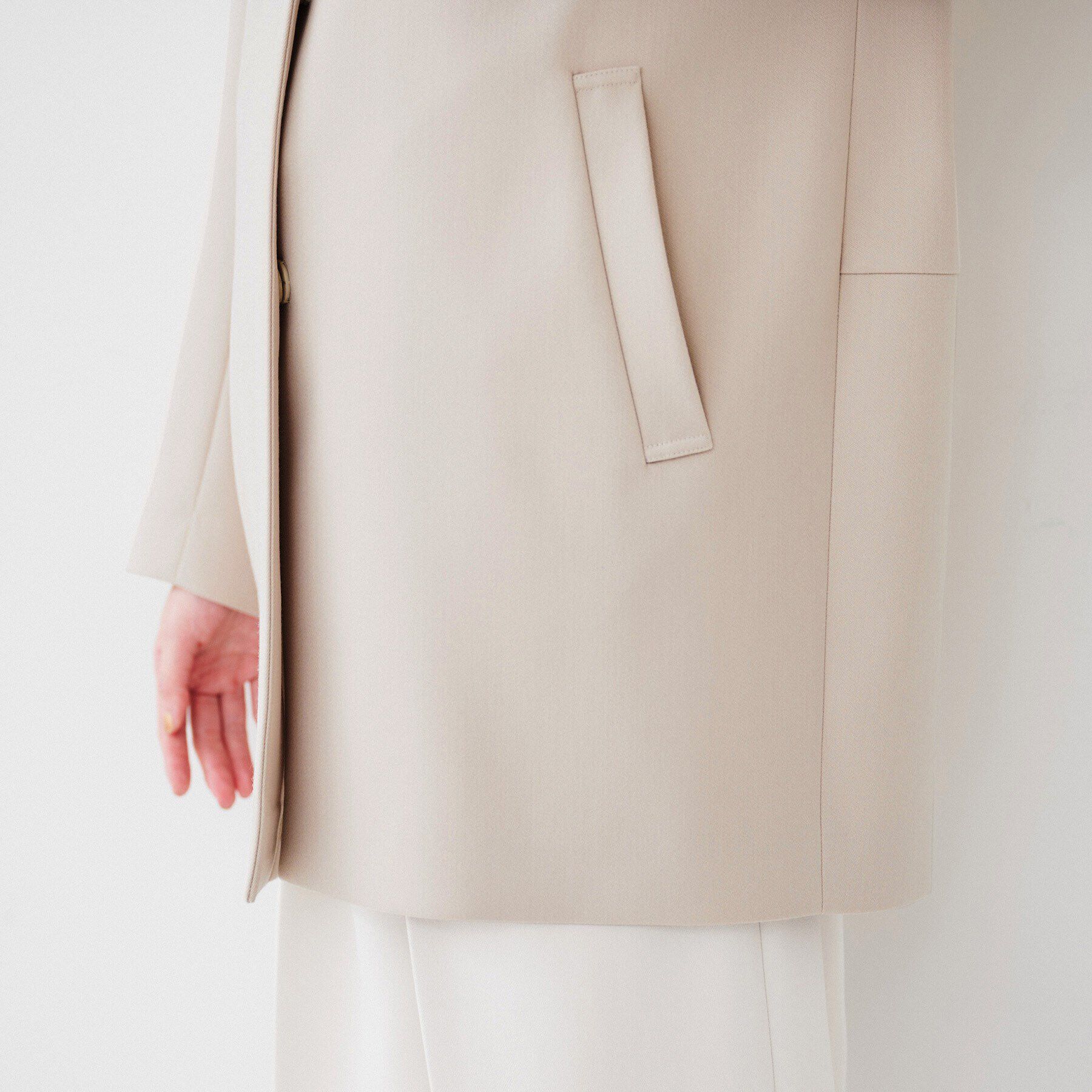 UNTITLED「ダブルクロス ノーカラーコート」|ノーカラーコート|