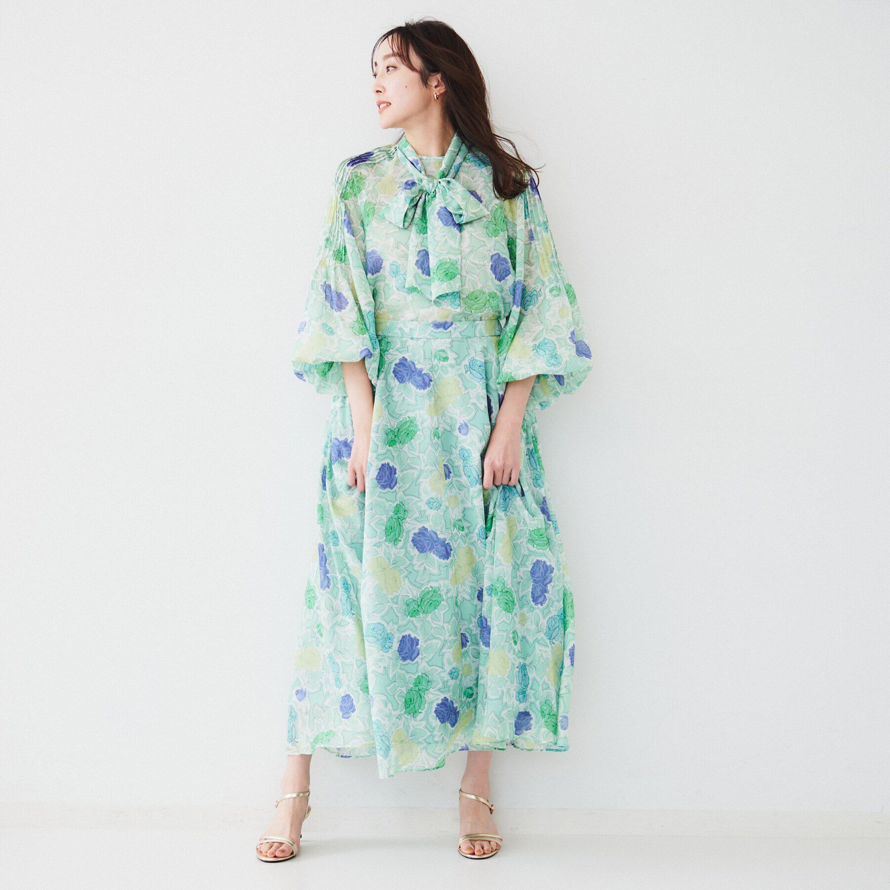 UNTITLED「【セットアップ可能】オールドフラワー プリントスカート」|スカート|