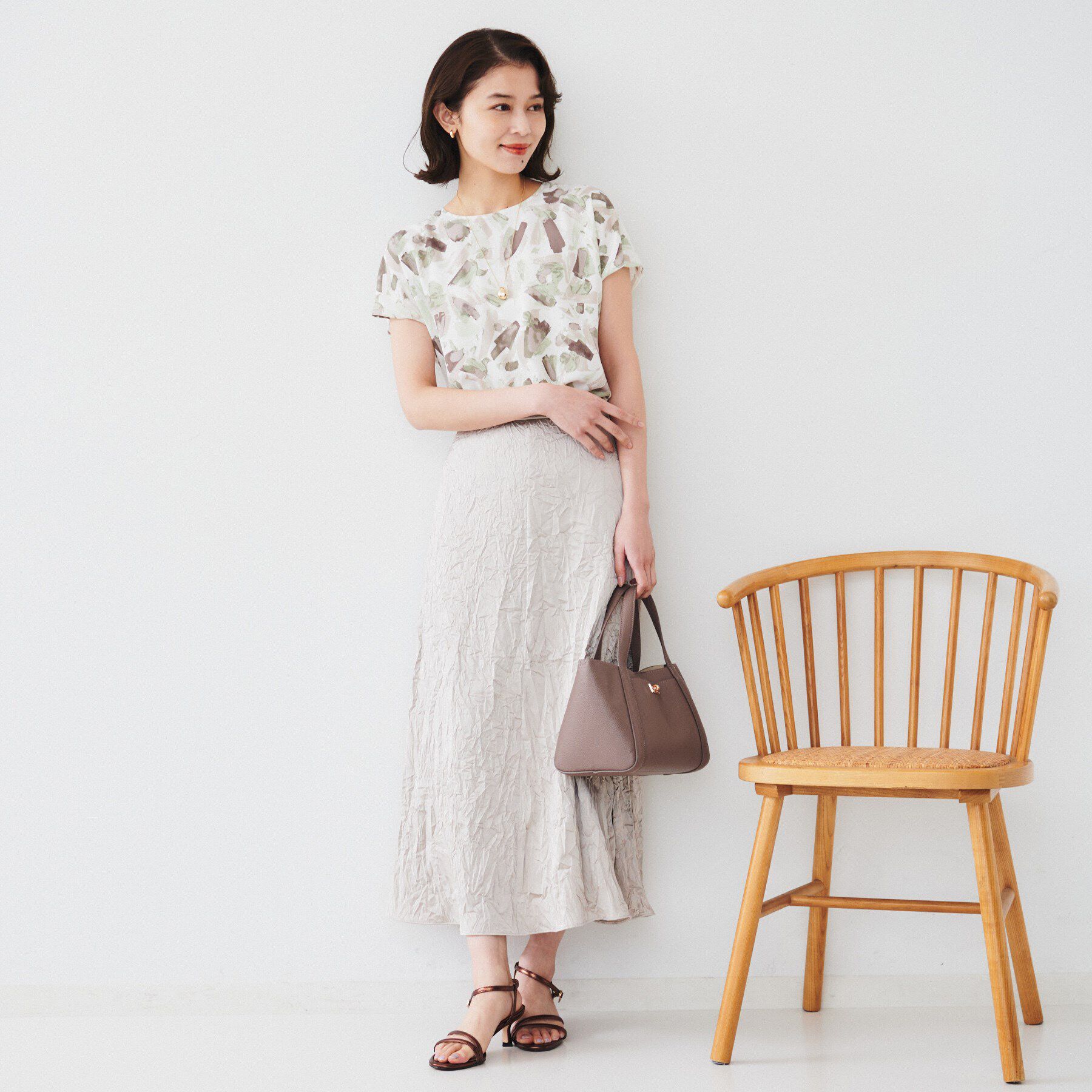 UNTITLED「【オンオフ使える/手洗い可】ペイントプリントブラウス」|シャツ・ブラウス|