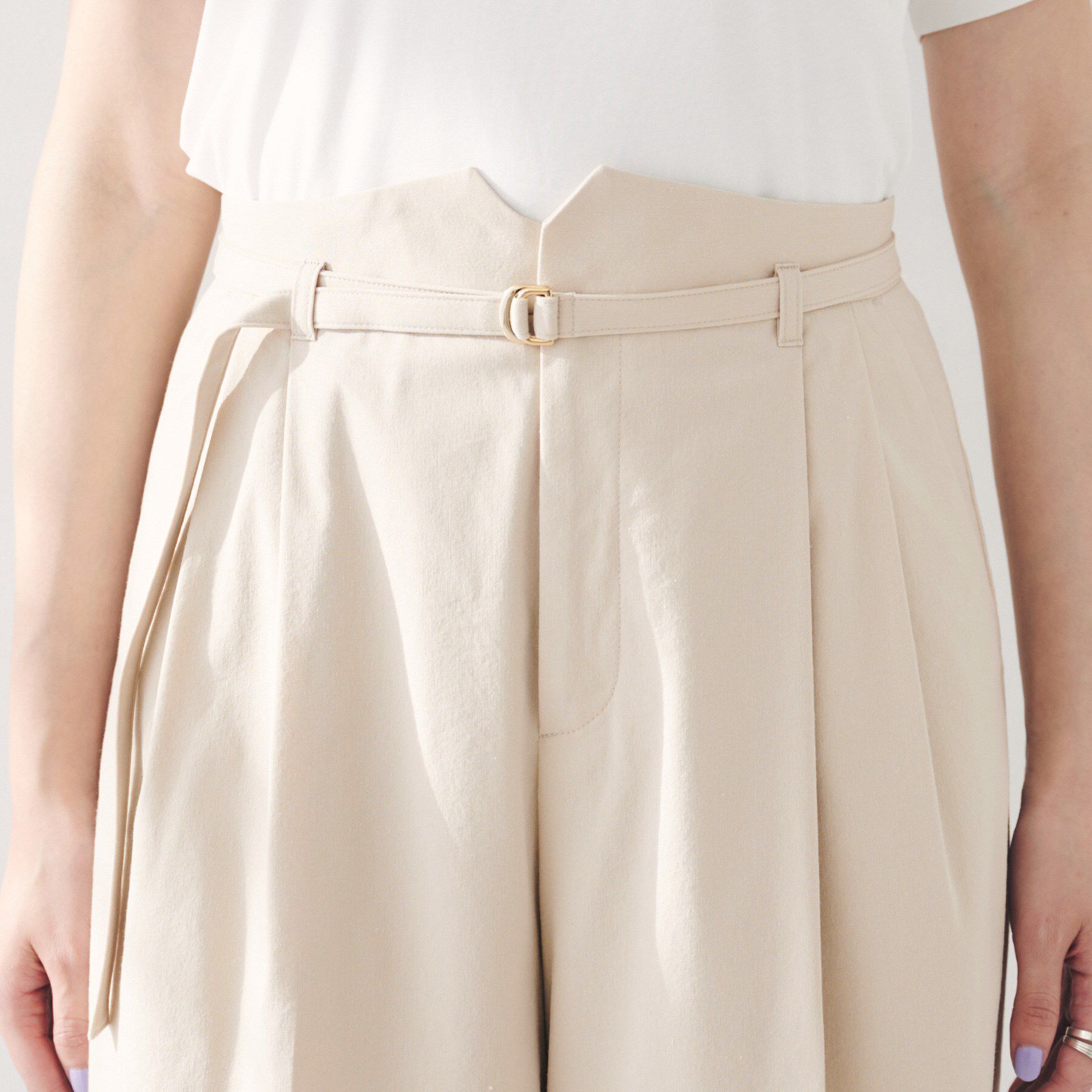 UNTITLED「【セットアップ可能／オンオフ】ラミー混 タックワイドパンツ」|その他|