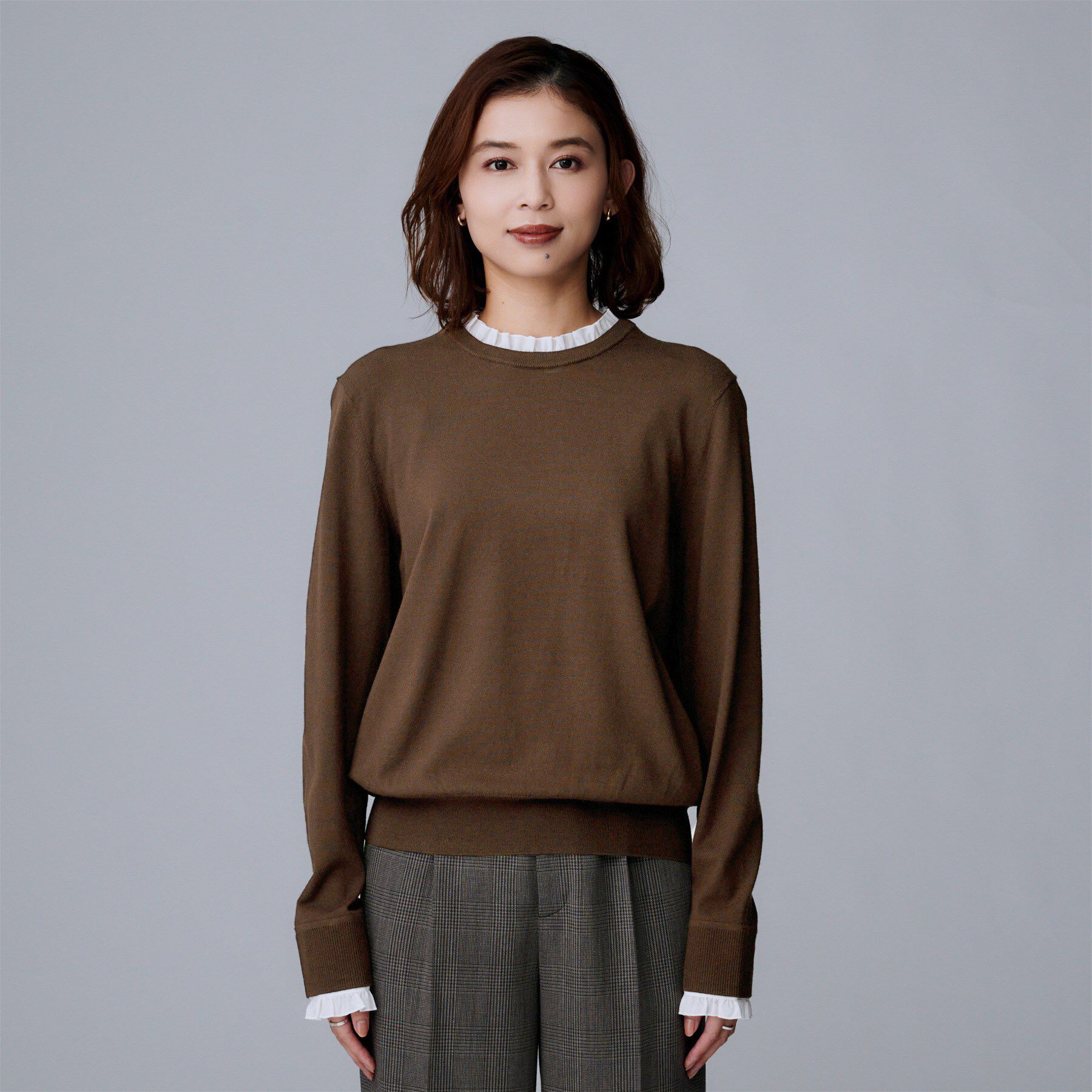 UNTITLED「【フリル取り外し可/きれいめエレガント】フリルシャツレイヤード風ニット」|ニット・セーター|