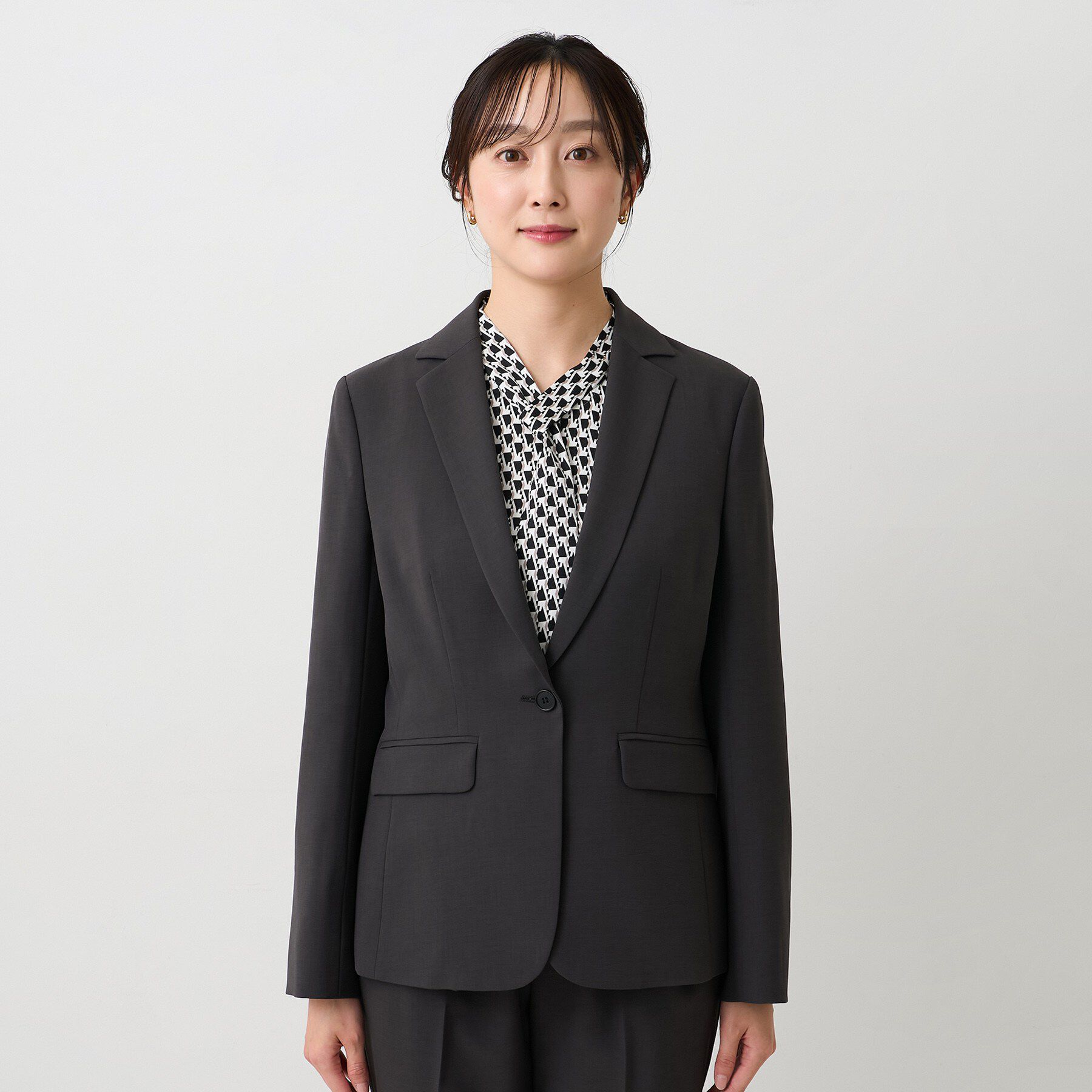 UNTITLED「【UV/接触冷感/スーツ】エアリーテーラードジャケット」|テーラードジャケット|