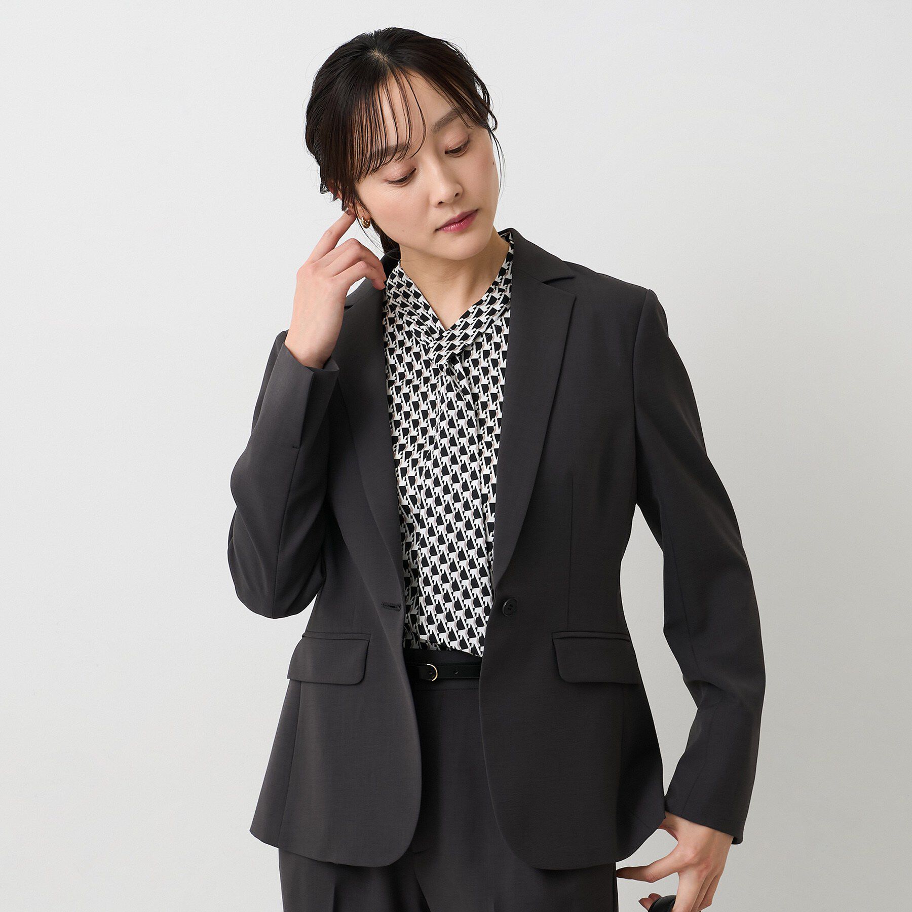 UNTITLED「【UV/接触冷感/スーツ】エアリーテーラードジャケット」|テーラードジャケット|