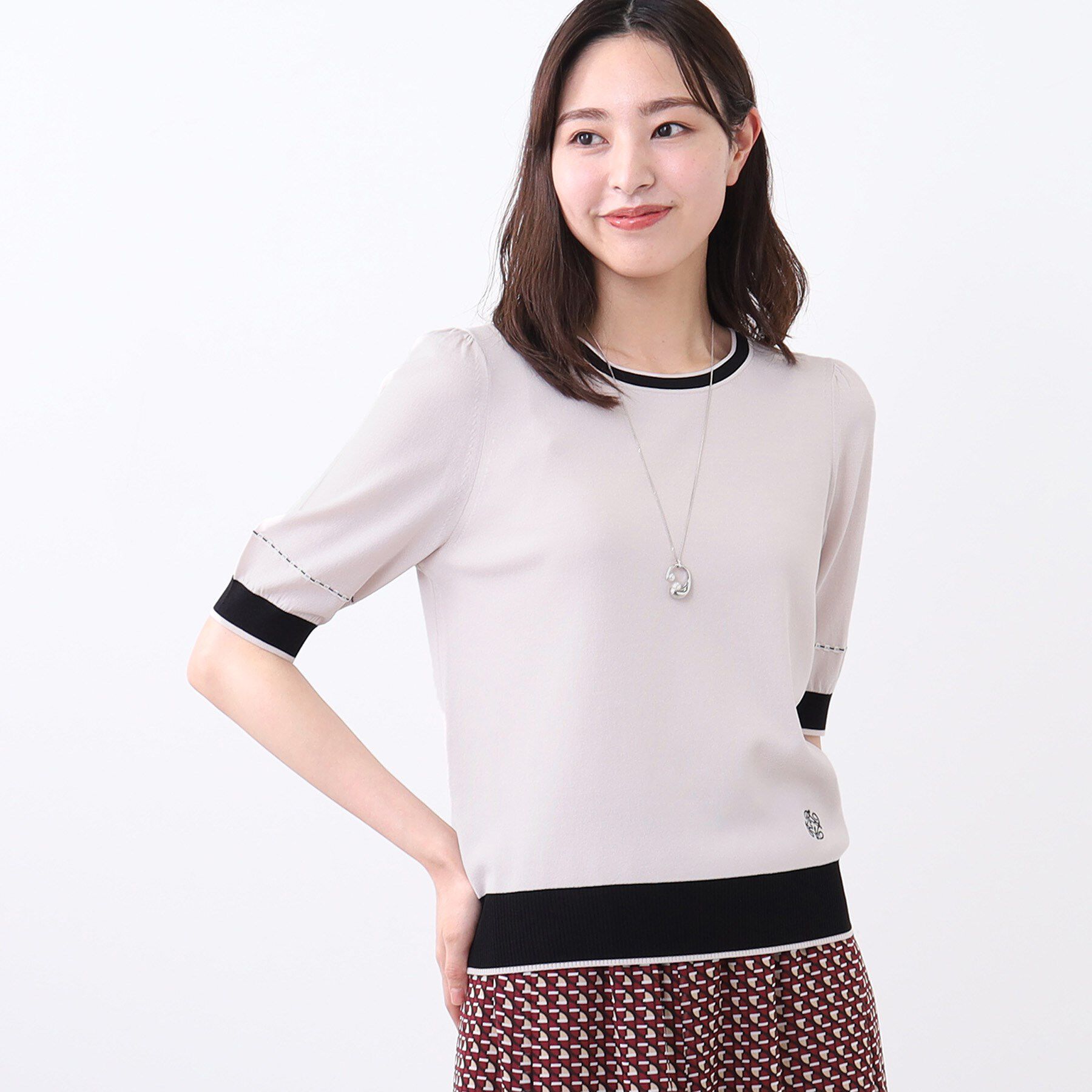 Reflect「【WEB先行カラーあり／手洗い可／アンサンブル可】バイカラー五分袖ニット」|ニット・セーター|グレージュ(550)