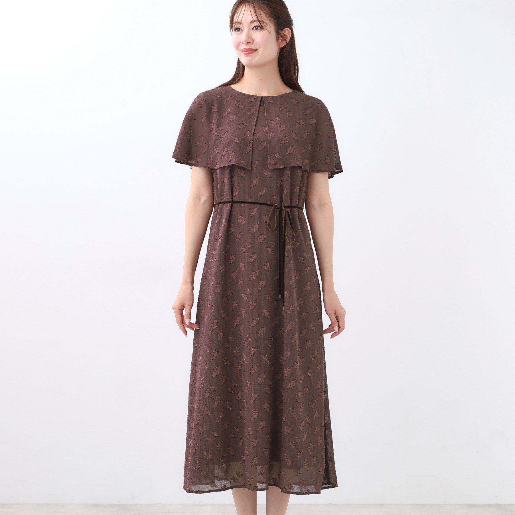 Reflect「【撥水／二の腕カバー／付属リボン付き】ケープデザインノースリーブワンピース」|ワンピース|