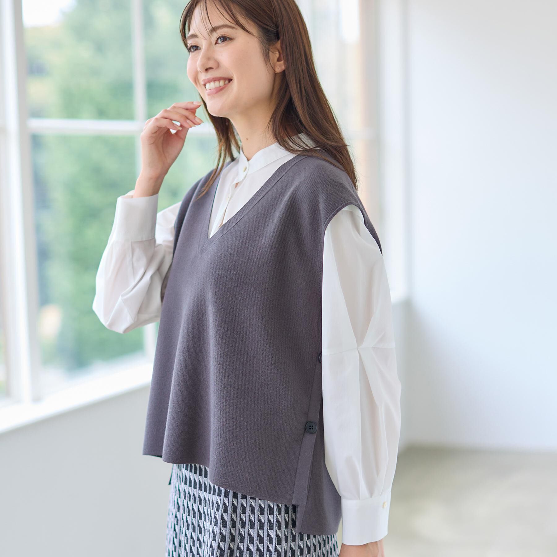 Reflect「【WEB先行カラーあり／セットアップ可】Vネックニットベスト」|ベスト・ジレ|チャコールグレー(0