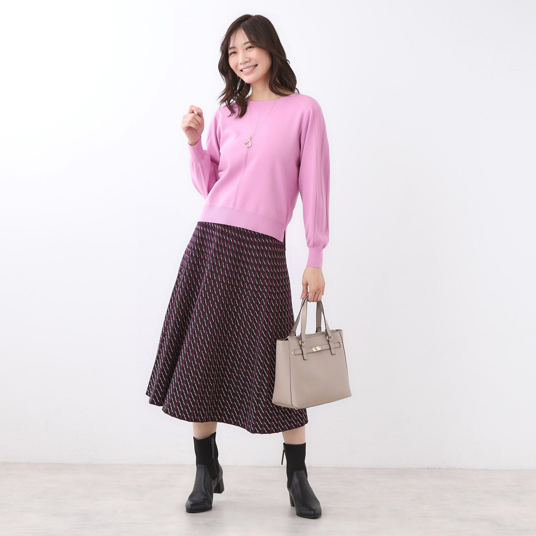 Reflect「【WEB先行カラーあり／セットアップ可】幾何調柄ニットスカート」|スカート|