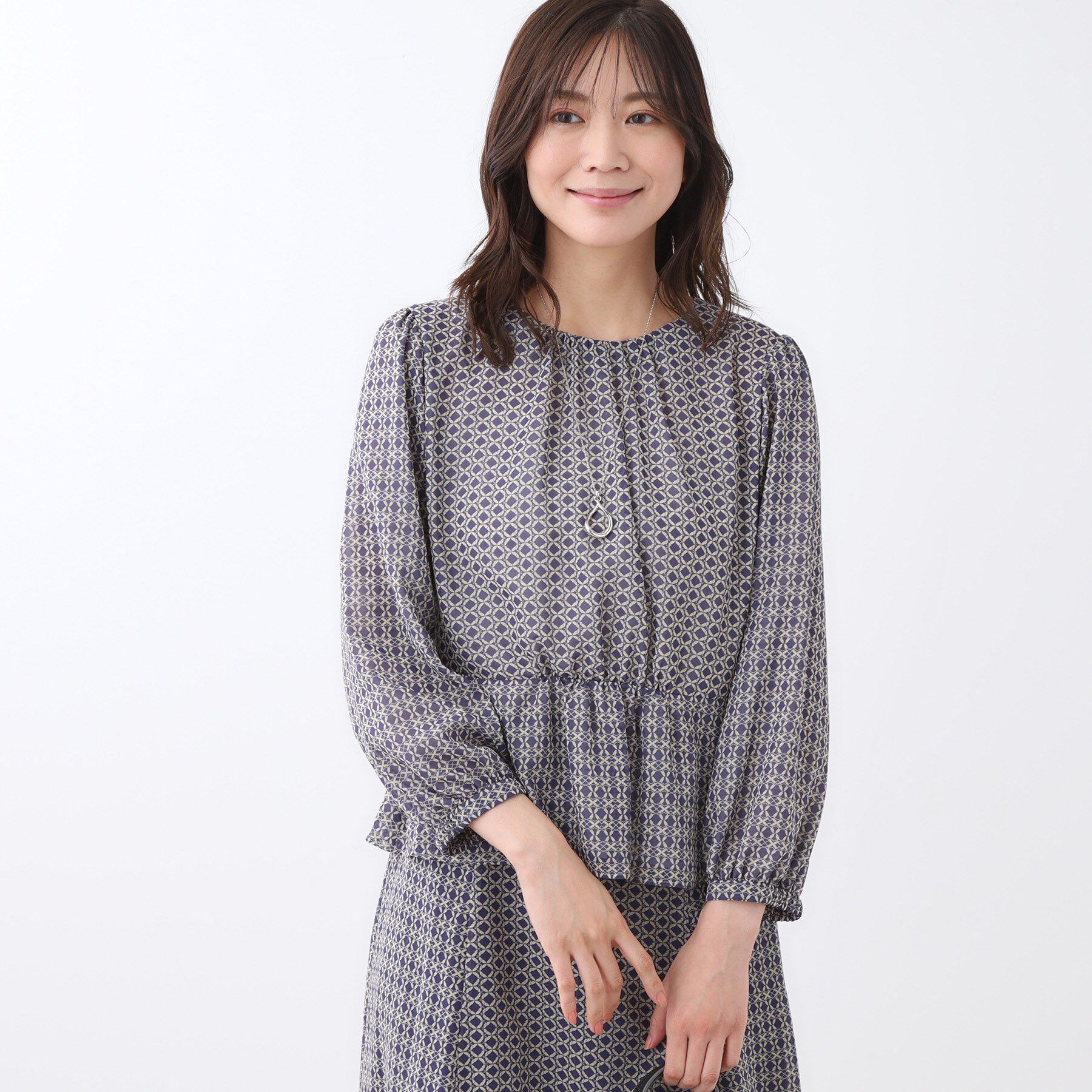 Reflect「【きちんと見え／セットアップ可／通勤におすすめ◎】ペプラムプリントブラウス」|シャツ・ブラウス|